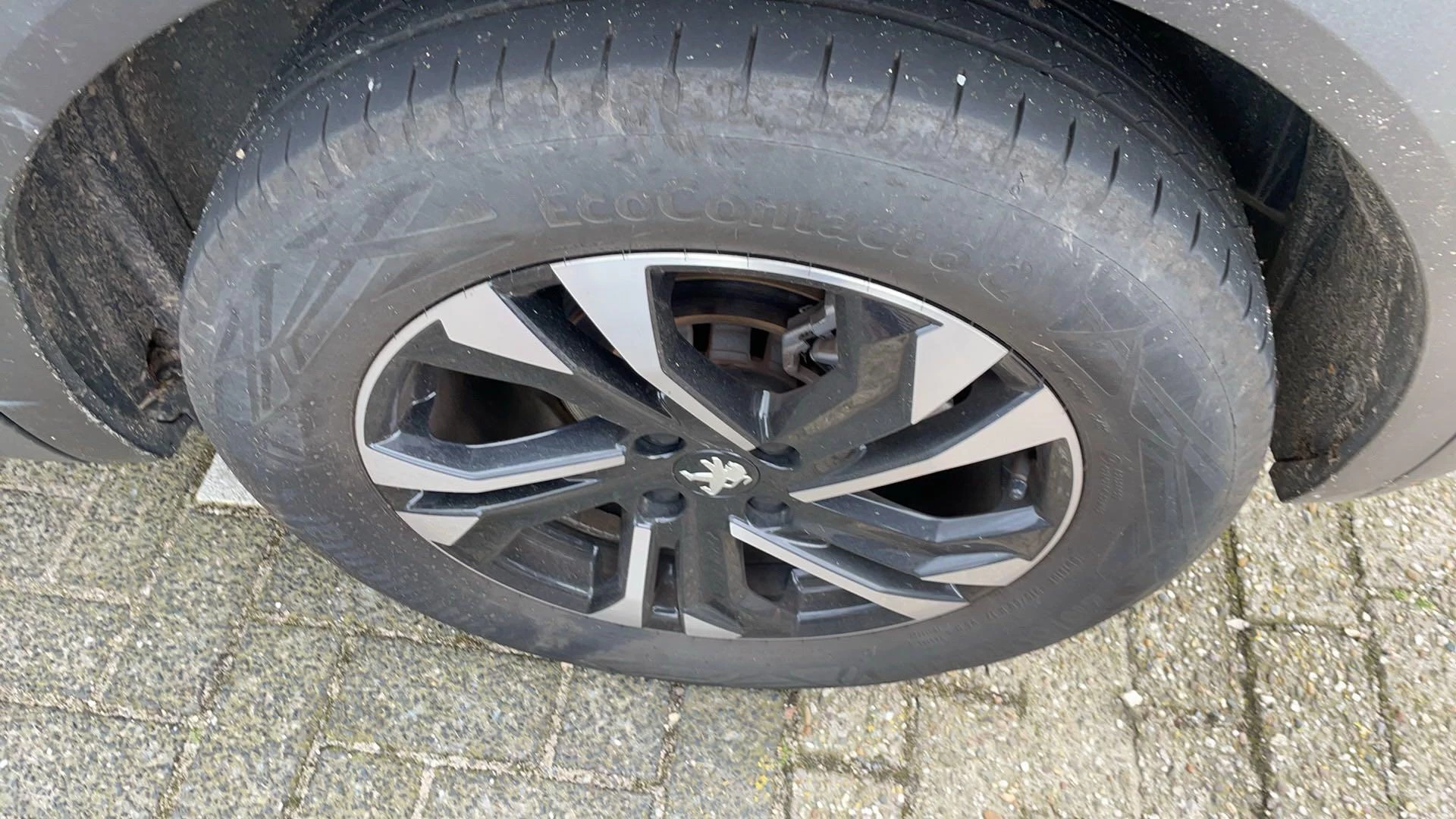 Peugeot 2008 1.2 PureTech Allure Pack