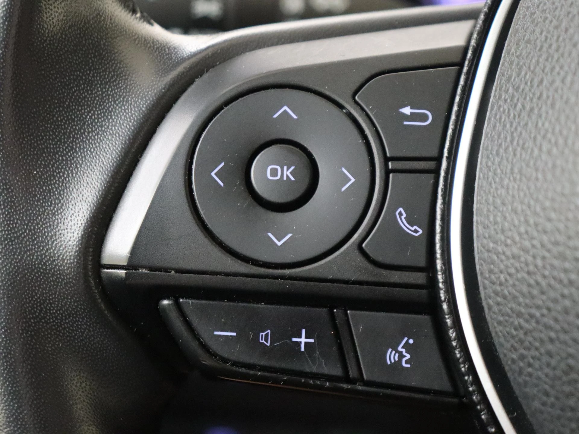 Toyota-RAV4-image-11