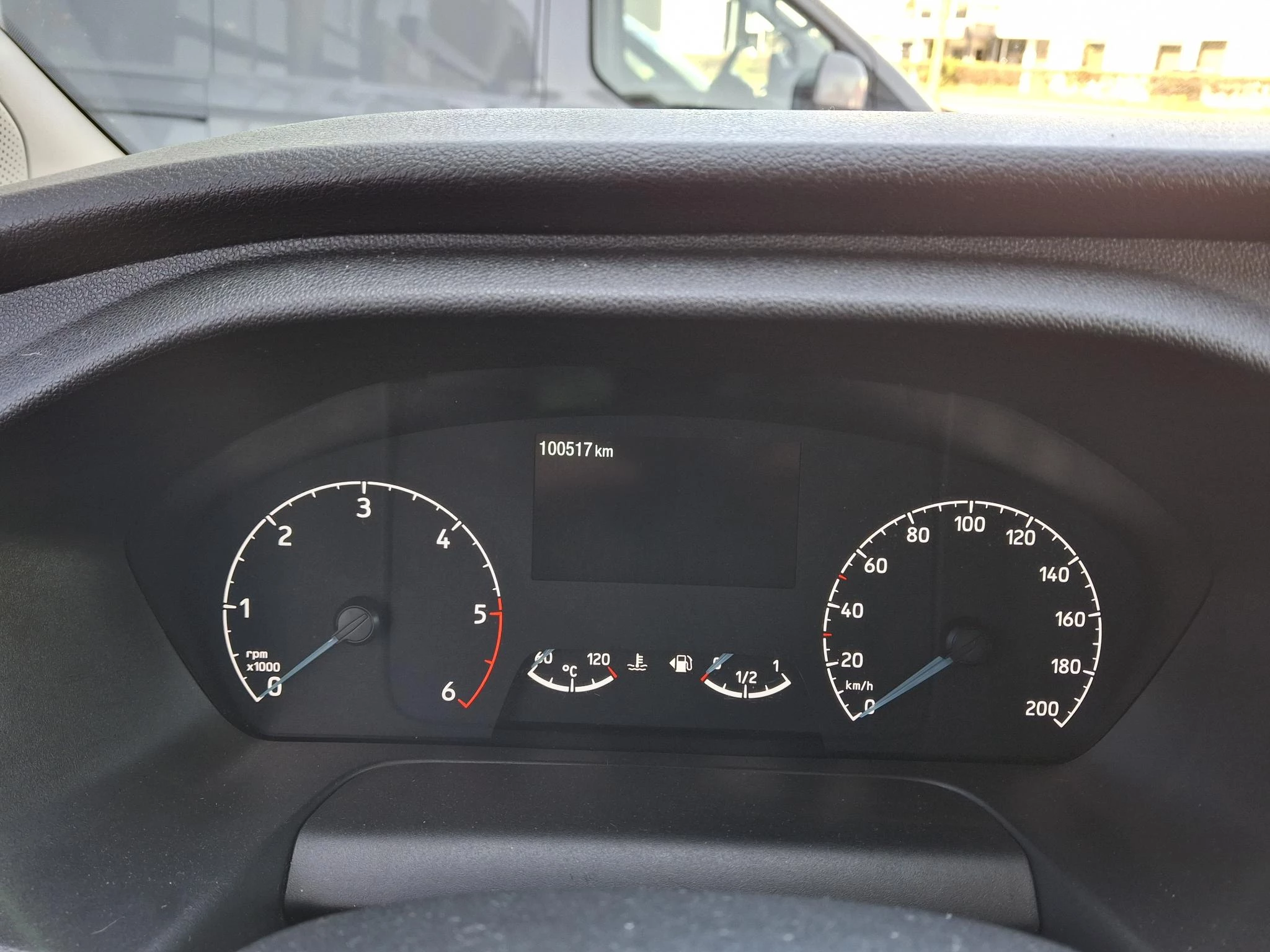 Ford-Transit Custom-image-15