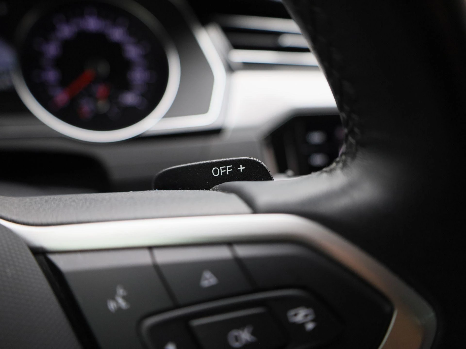 Volkswagen-Passat-image-21