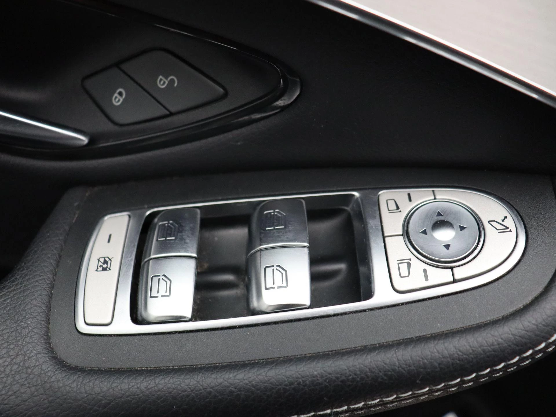 Mercedes-Benz GLC 300 de 4M PHEV + AMG LINE + NIGHTPACK - TREKHAAK -