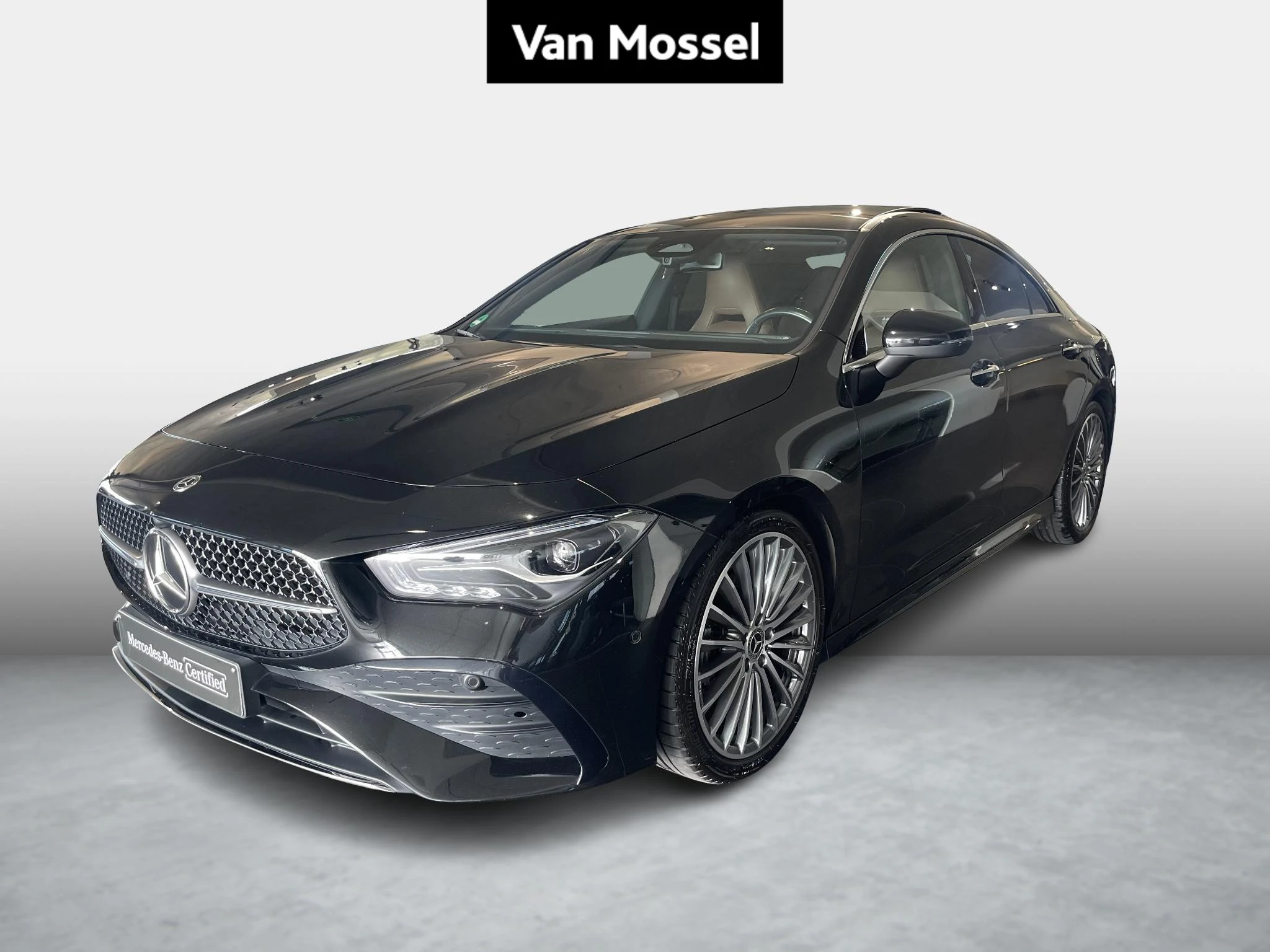 Mercedes-Benz-CLA-image-0
