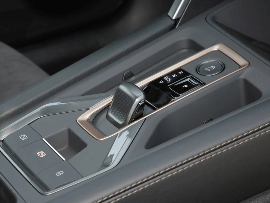 CUPRA Leon Sportstourer ST VZ Black Ed. e-hybrid UPE 57.420 AHK