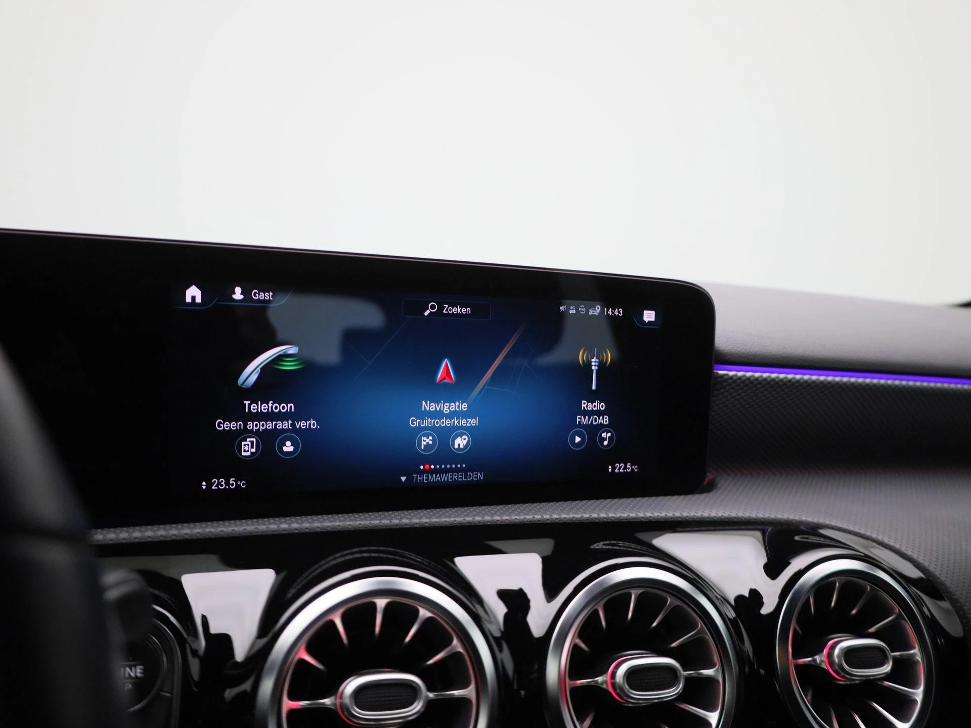 Mercedes-Benz-A-Klasse-image-13