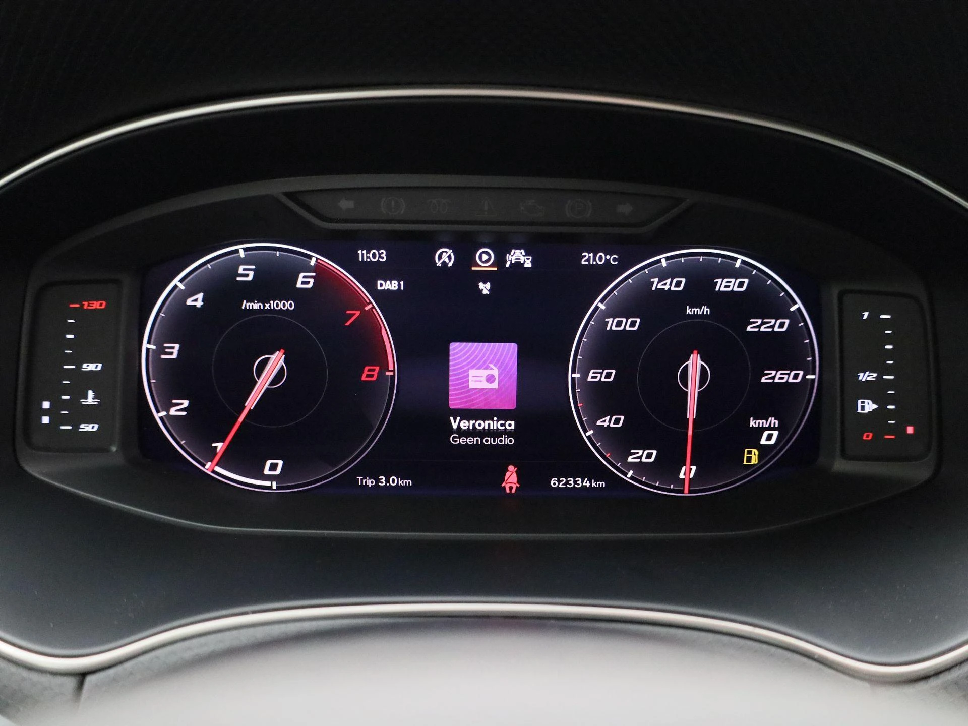SEAT-Arona-image-16
