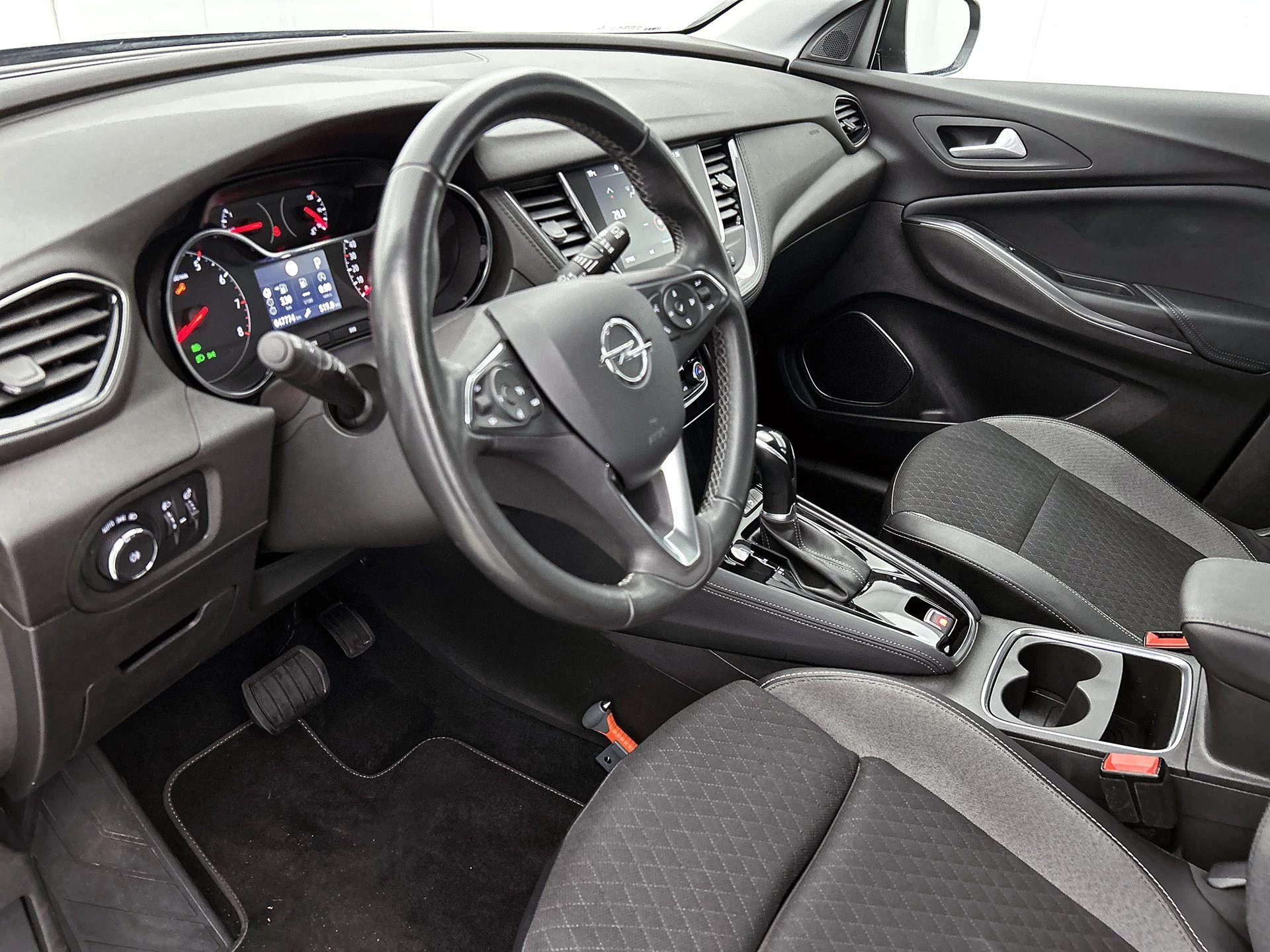 Opel Grandland X 1.6 Turbo Elegance