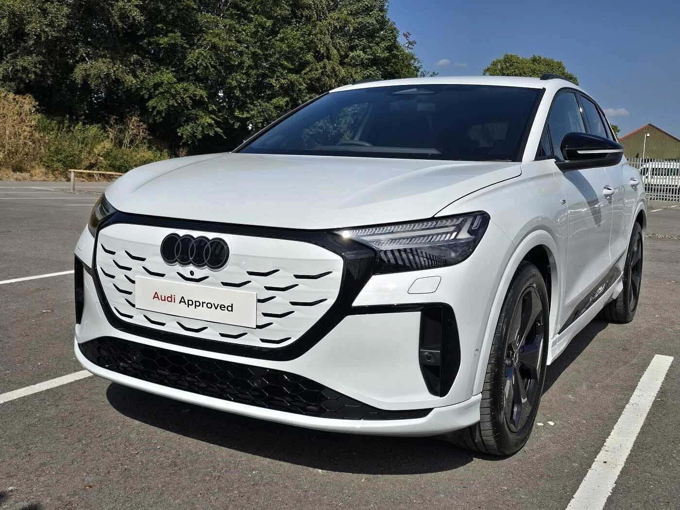 Audi-Q4 e-tron-image-32