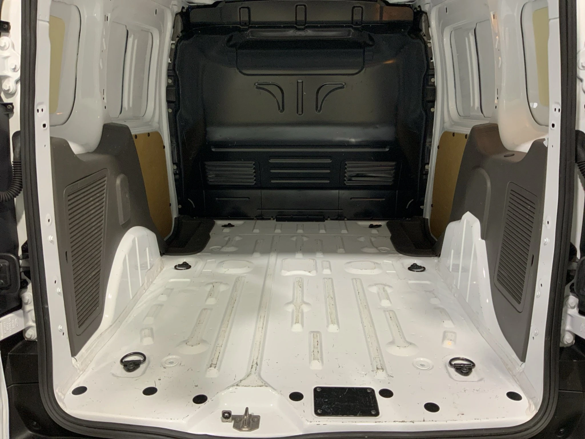 Ford-Transit Connect-image-15