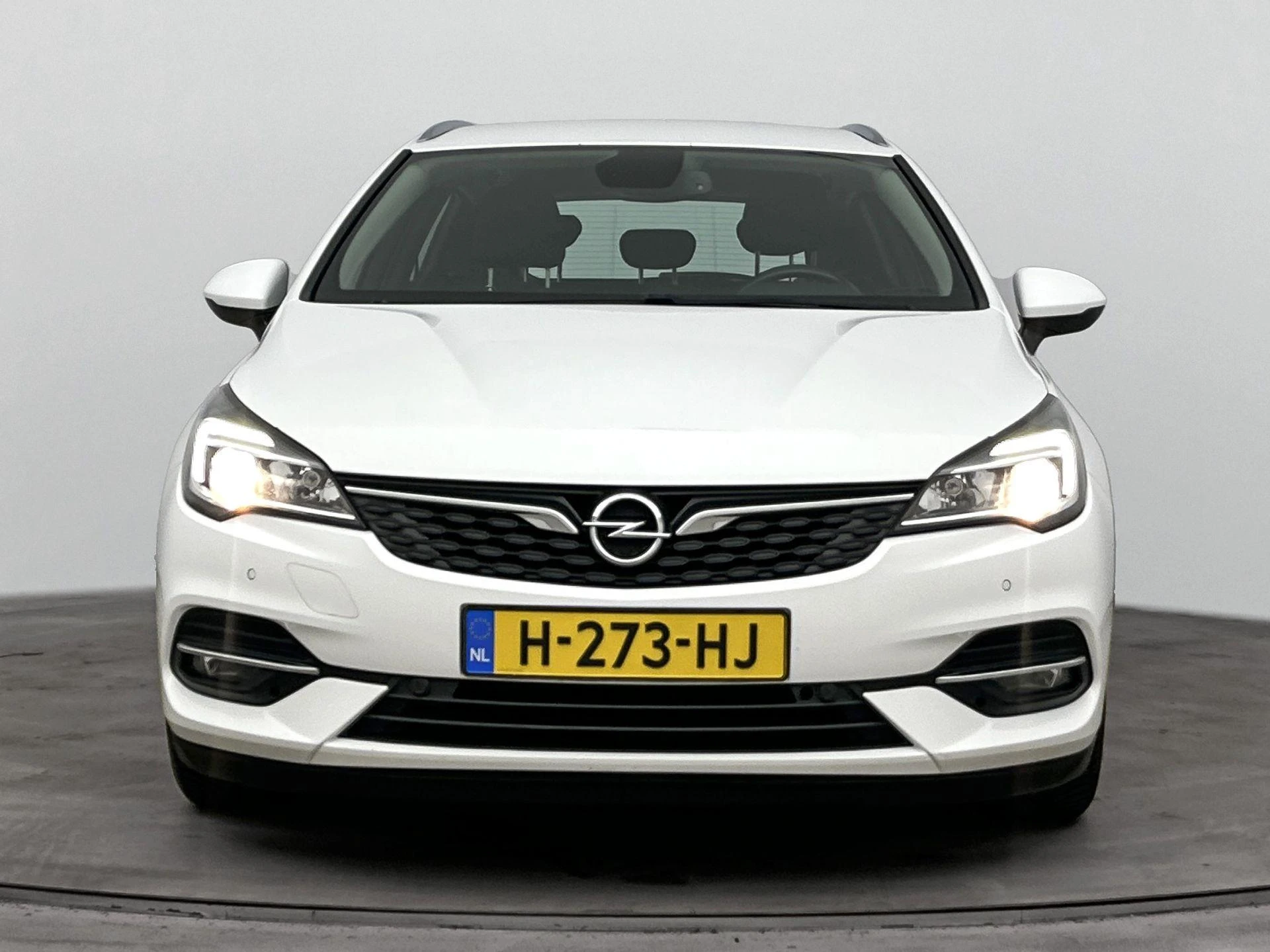 Opel Astra Sports Tourer 1.2 Launch Edition