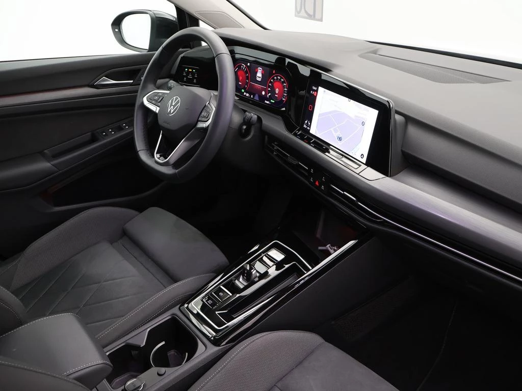 Volkswagen Golf VIII eHybrid Golf Style Business Premium 1.4TSI eHybrid PHEV 150PK *AUTOMAAT*PANODAK*ALCANTARA*CAMERA*PDC*ACC*NAVI*APP-CONNECT*...*