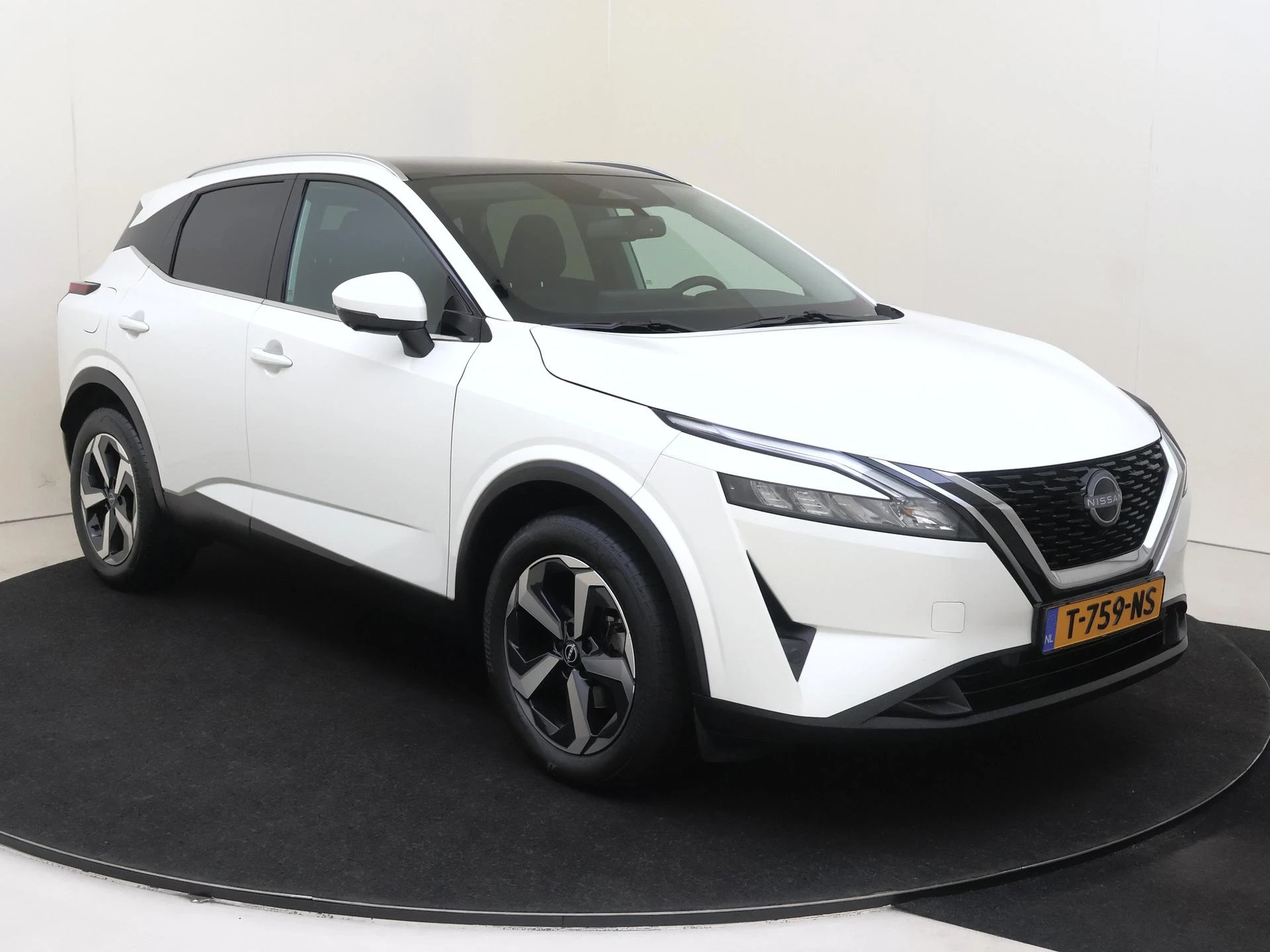 Nissan-QASHQAI-image-1