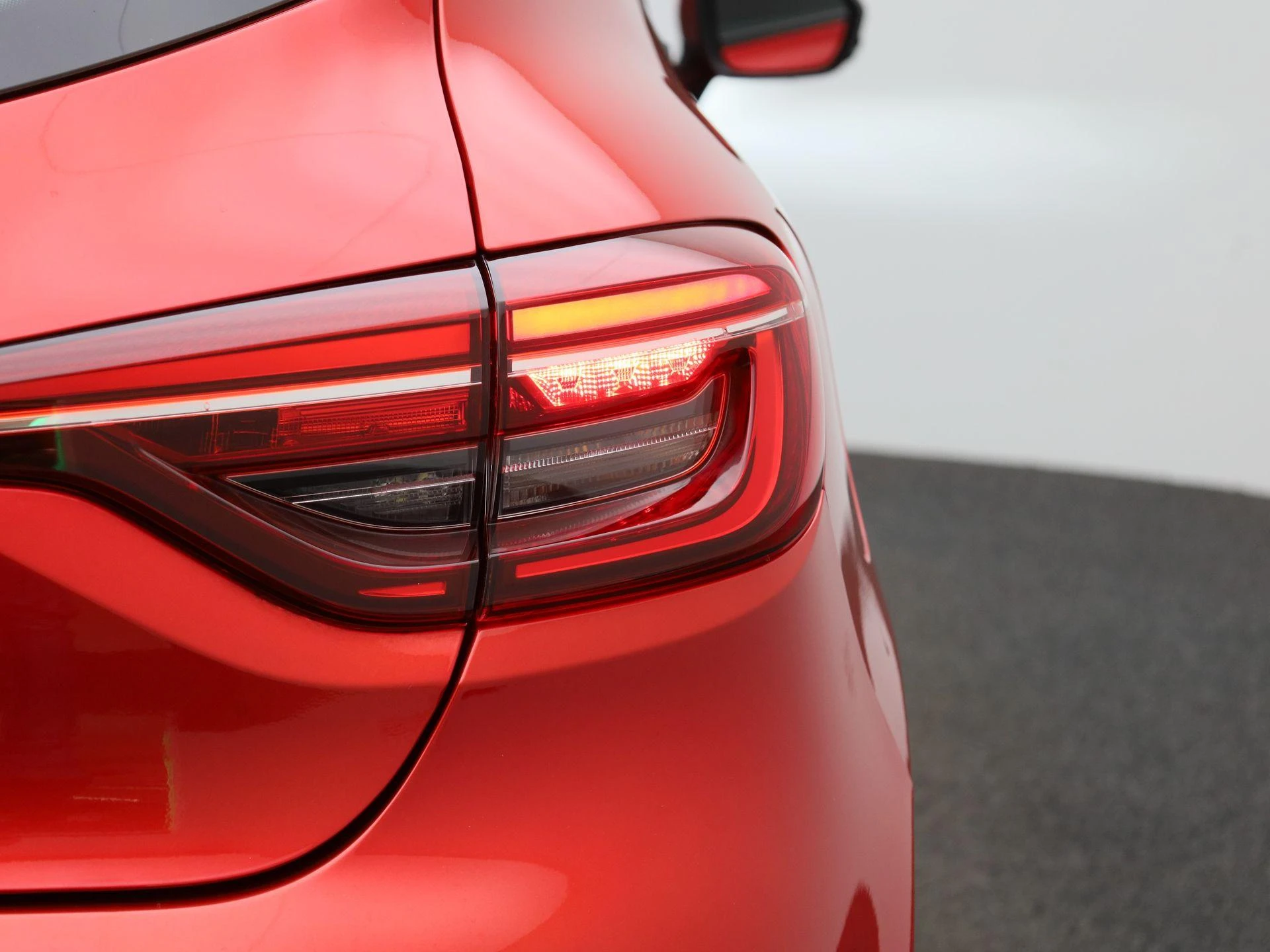 Renault-Clio-image-32