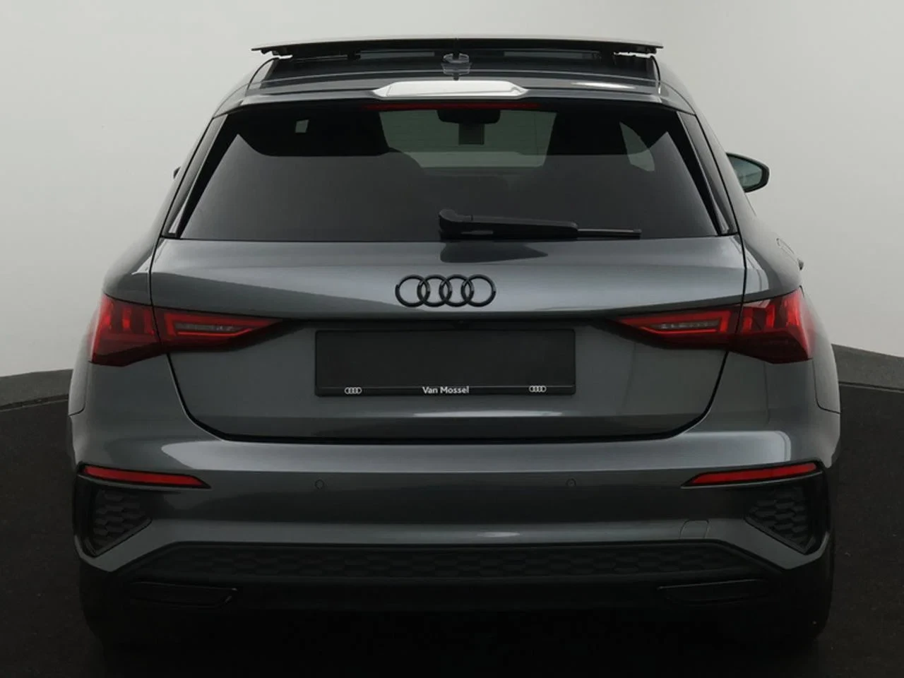 Audi A3 Sportback Audi A3 Sportback Sport Edition 3XS line 30TFSI 110PK *AUTOMAAT*PANODAK*LEDER*SPORTZETELS*PDC*ACC*NAVIAPP-CONNECT*...*