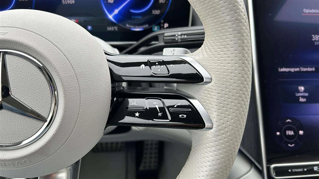 Mercedes-Benz-EQE-image-14