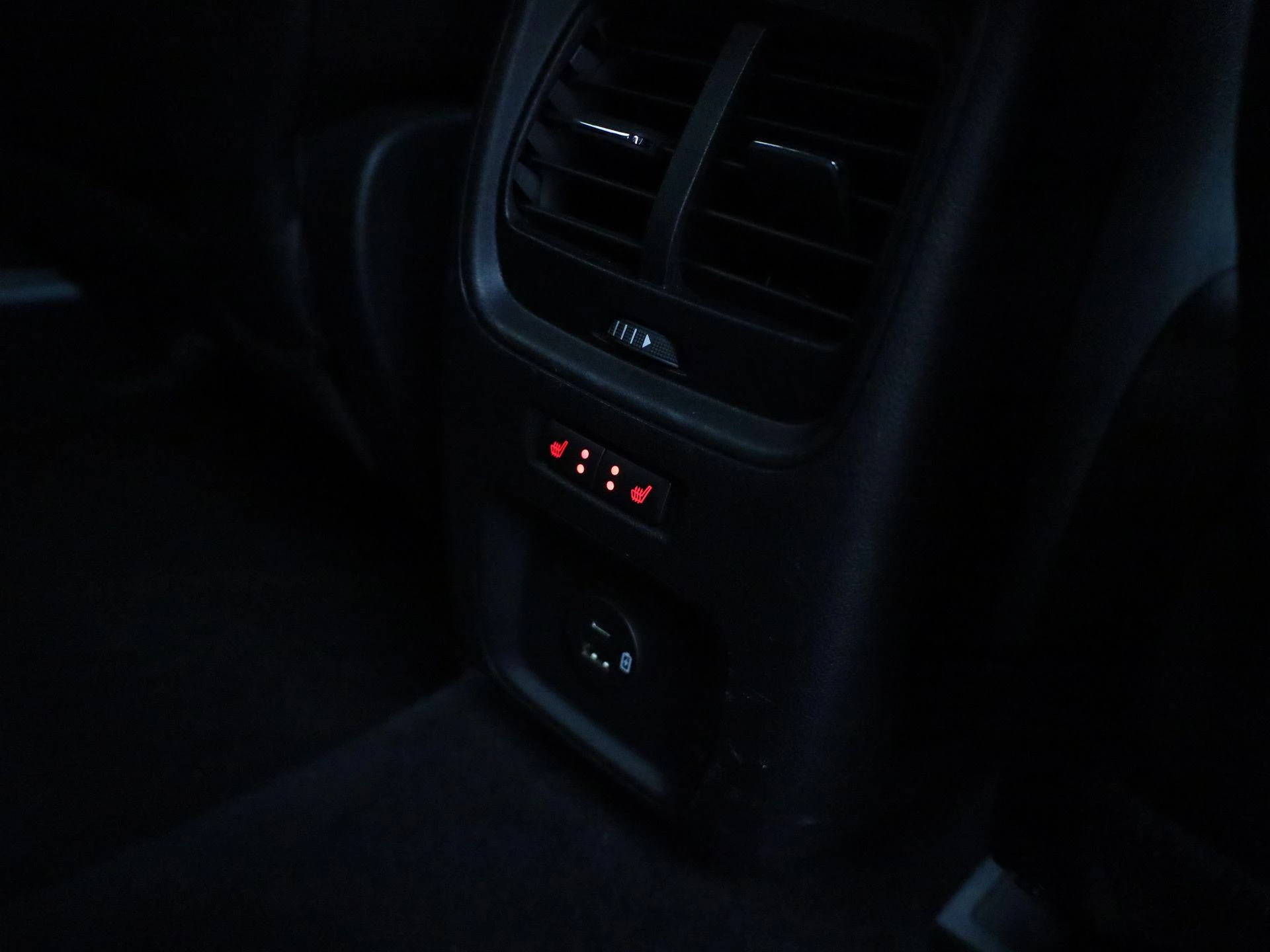 Ford-Kuga-image-40