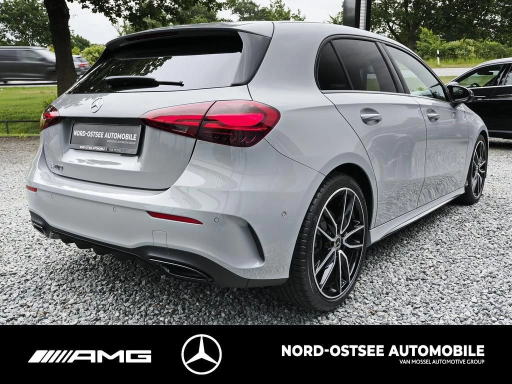 Mercedes-Benz A-Klasse 200 AMG NIGHT SHZ MBUX KLIMA AMG LineW177 A 200 AMG NIGHT SHZ MBUX KLIMA AMG Line