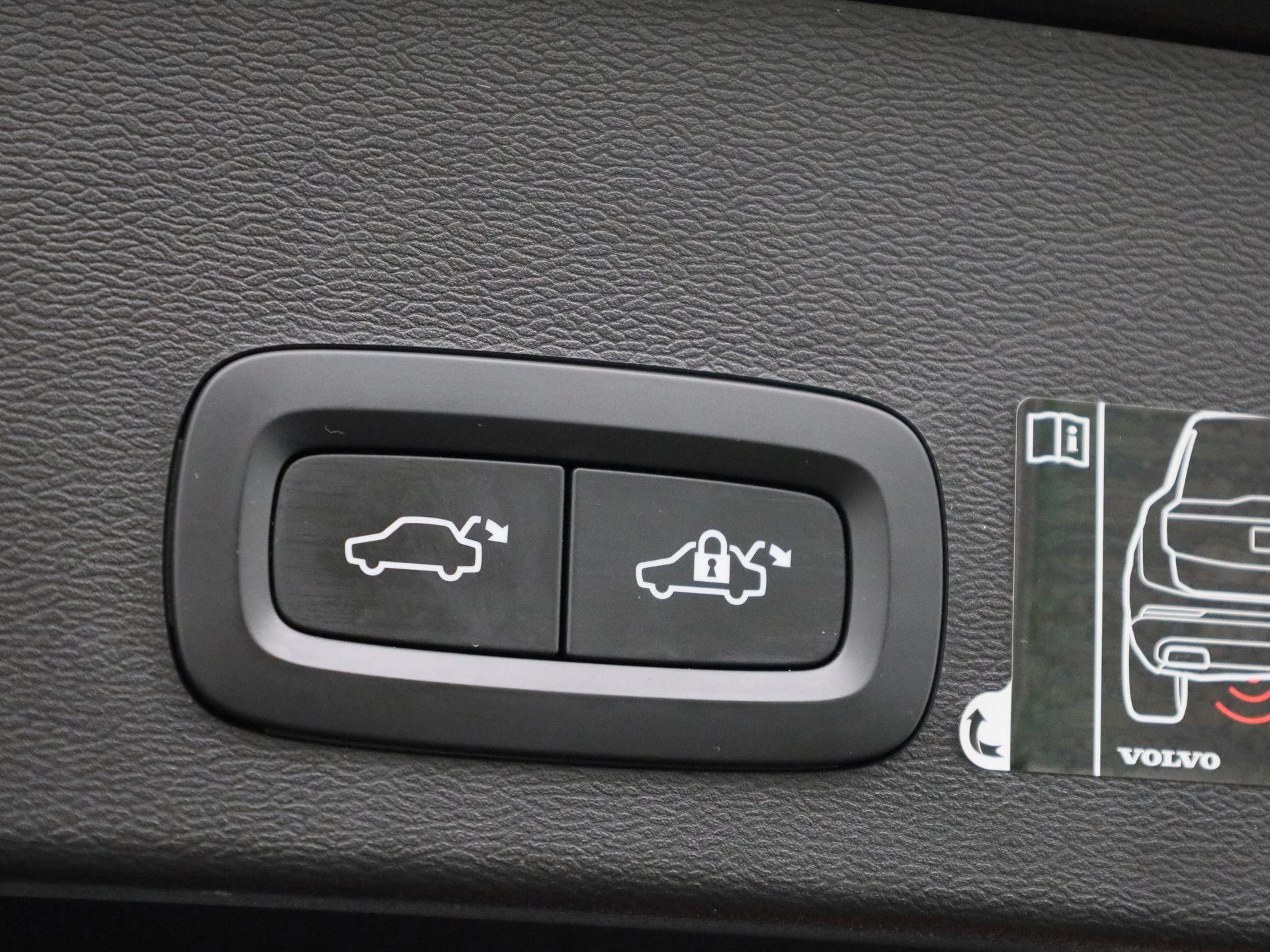 Volvo-XC40-image-15