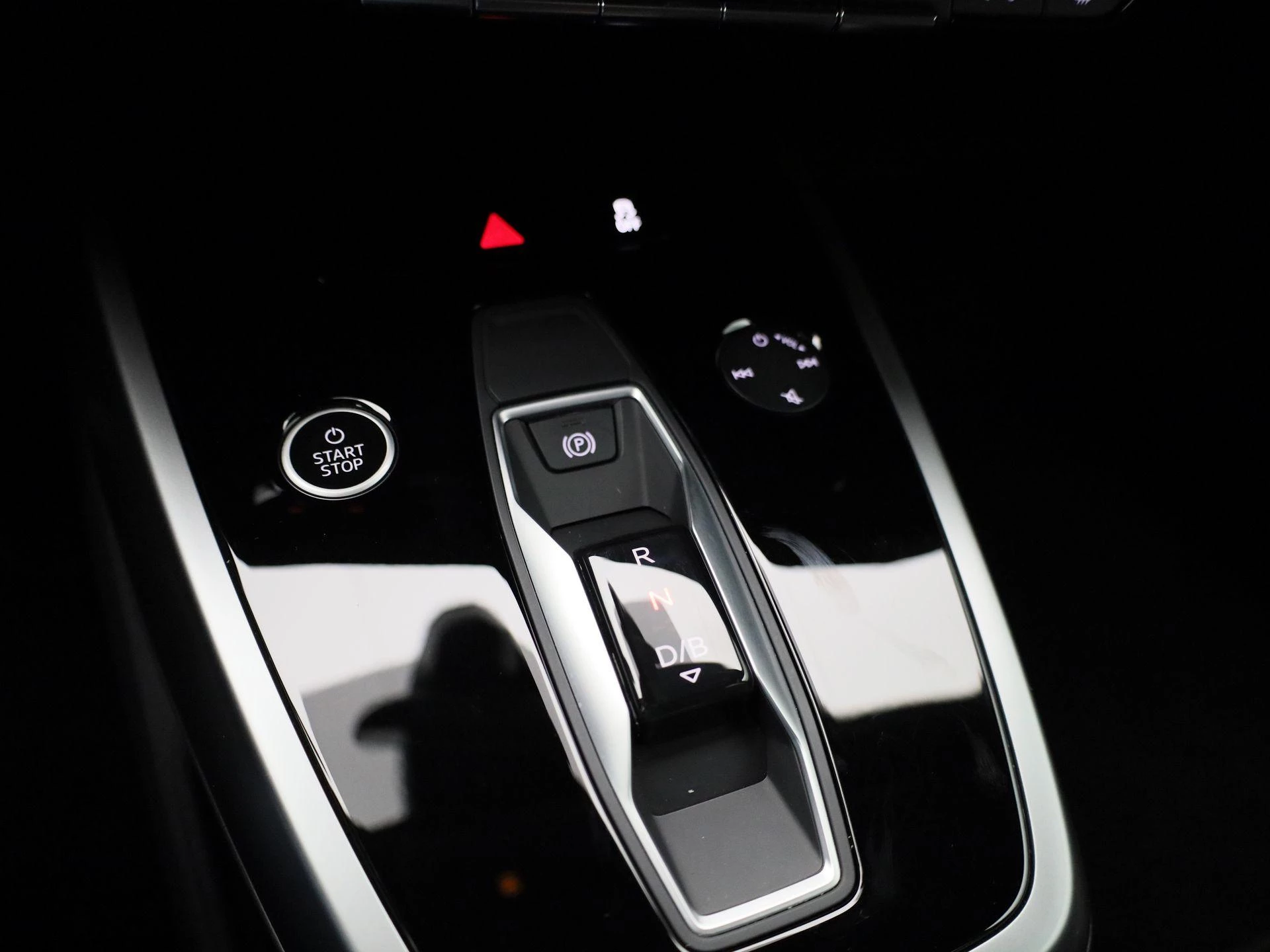 Audi-Q4 e-tron-image-28