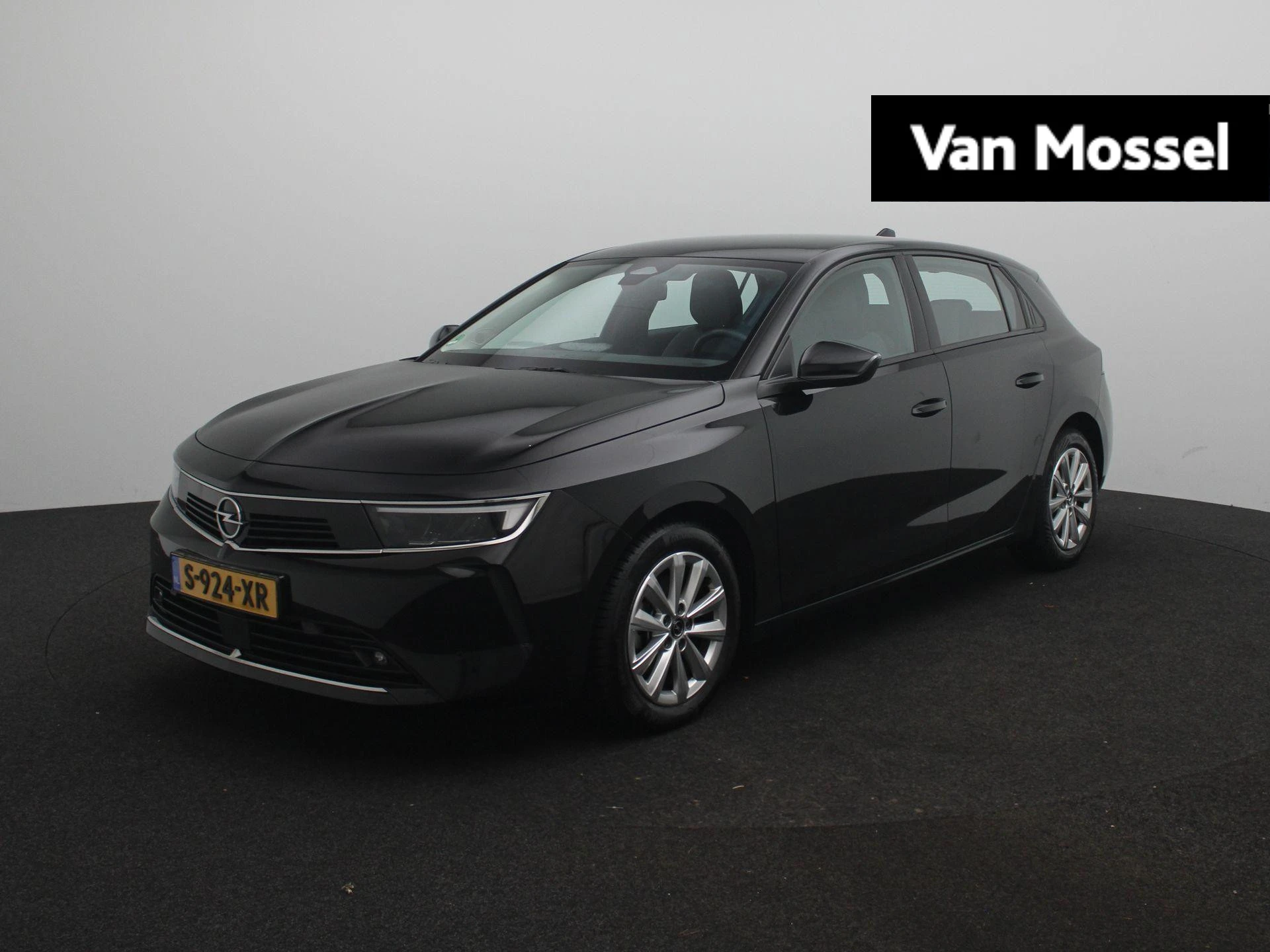 Opel-Astra-image-0