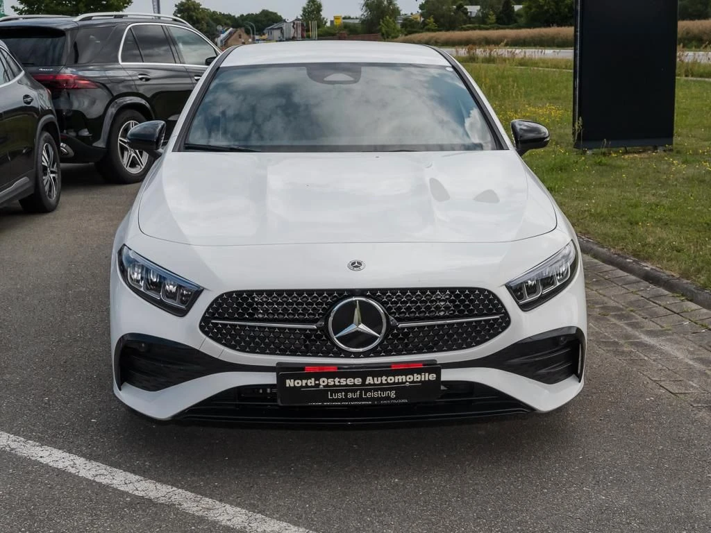 Mercedes-Benz-A-Klasse 200-image-3