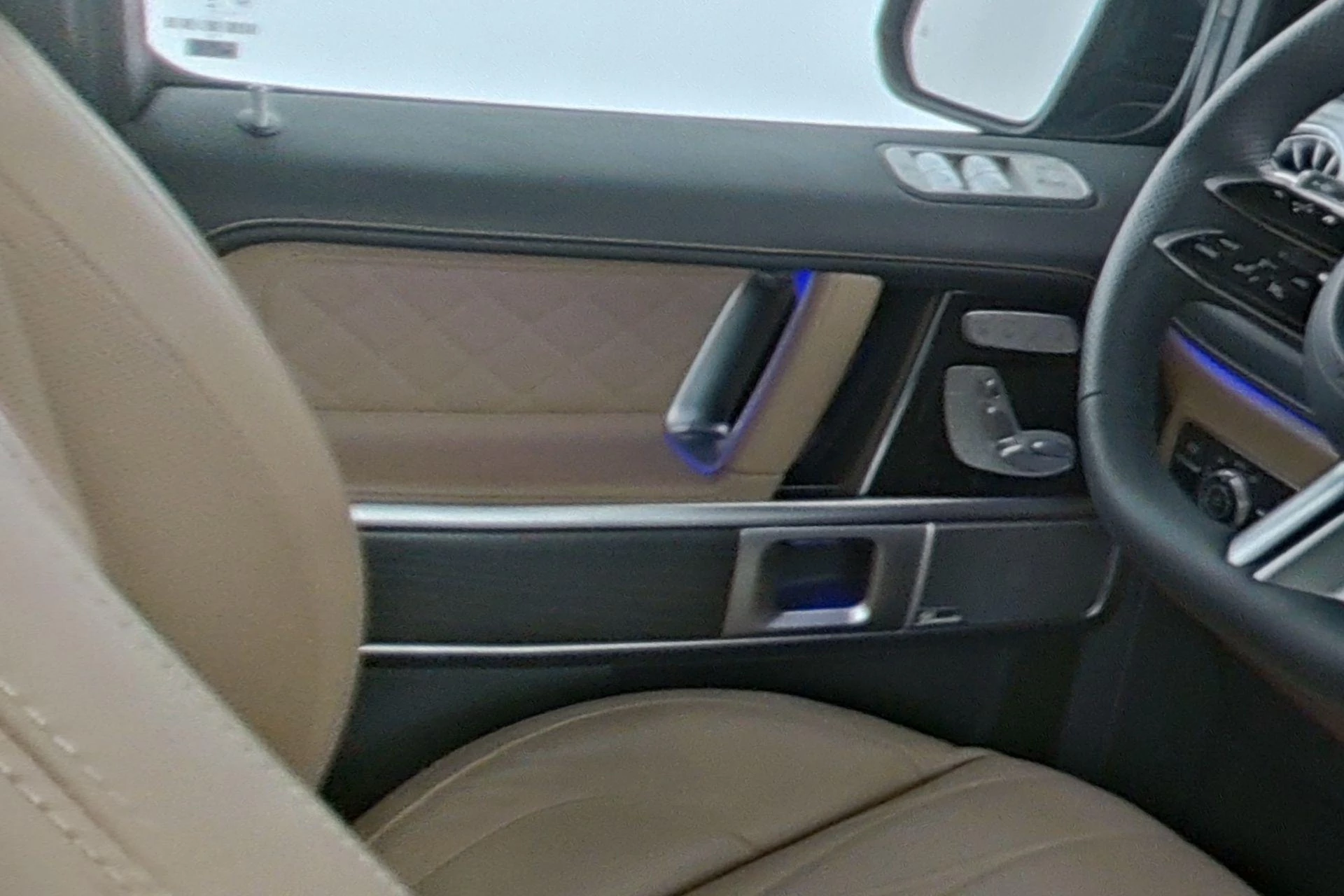 Mercedes-Benz Classe G 500 AMG Line + MANUFAKTUR + BURMESTER + TREKHAAK +