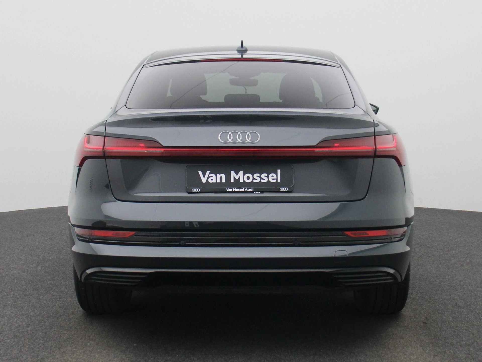 Audi-e-tron-image-4