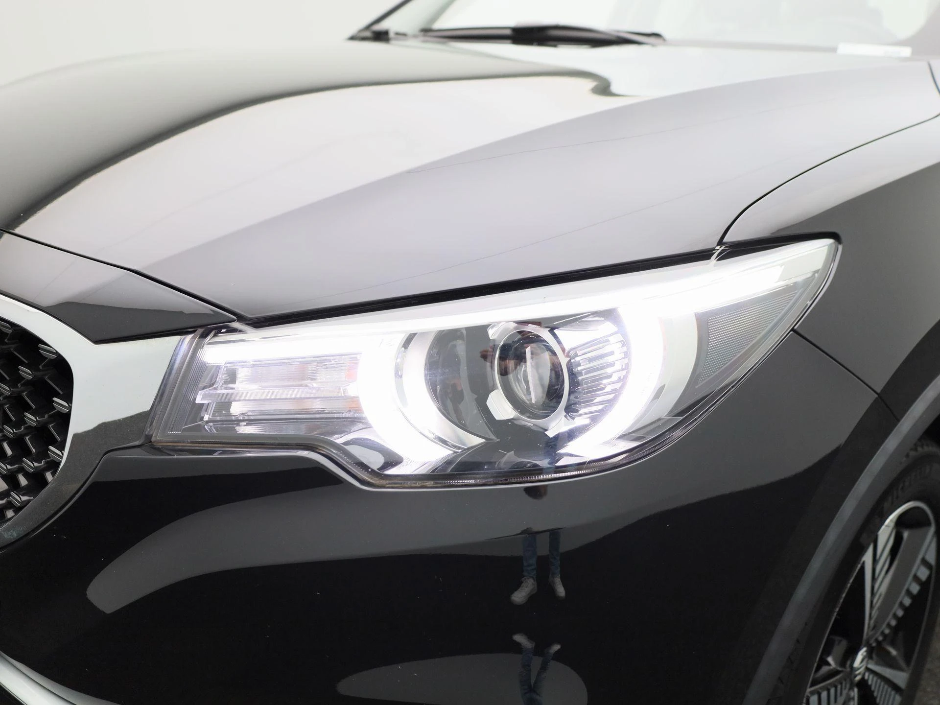 MG-ZS EV-image-13
