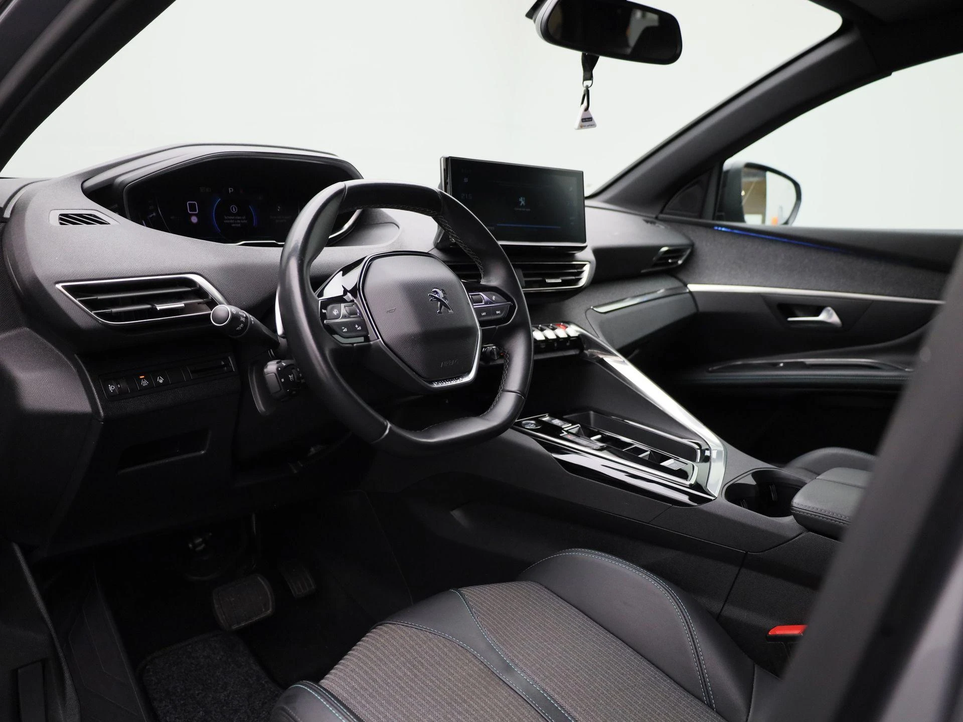 Peugeot-5008-image-32