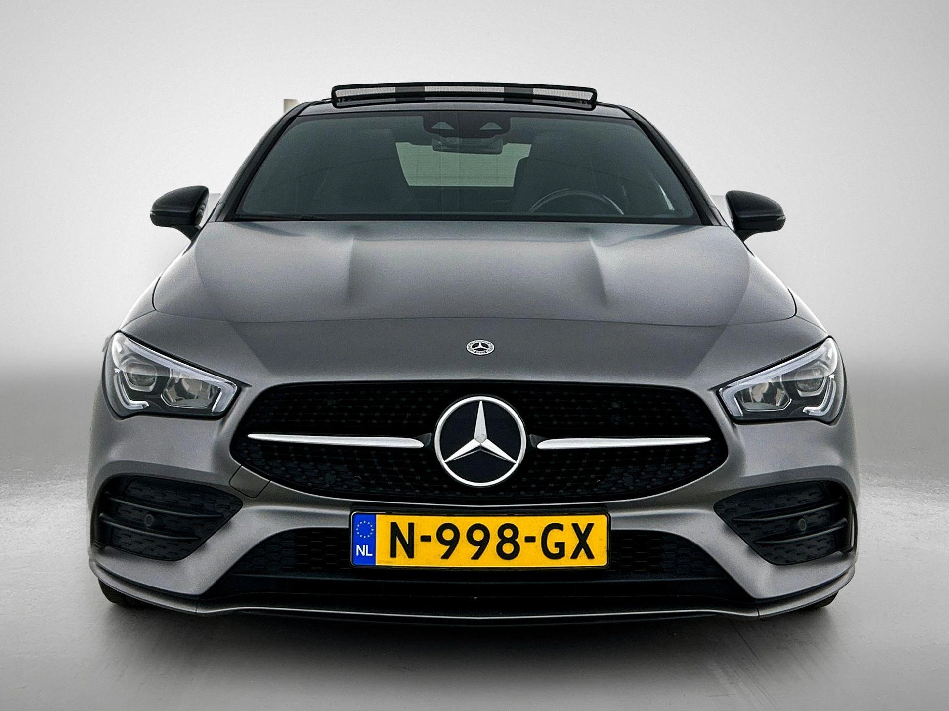 Mercedes-Benz-CLA-image-4