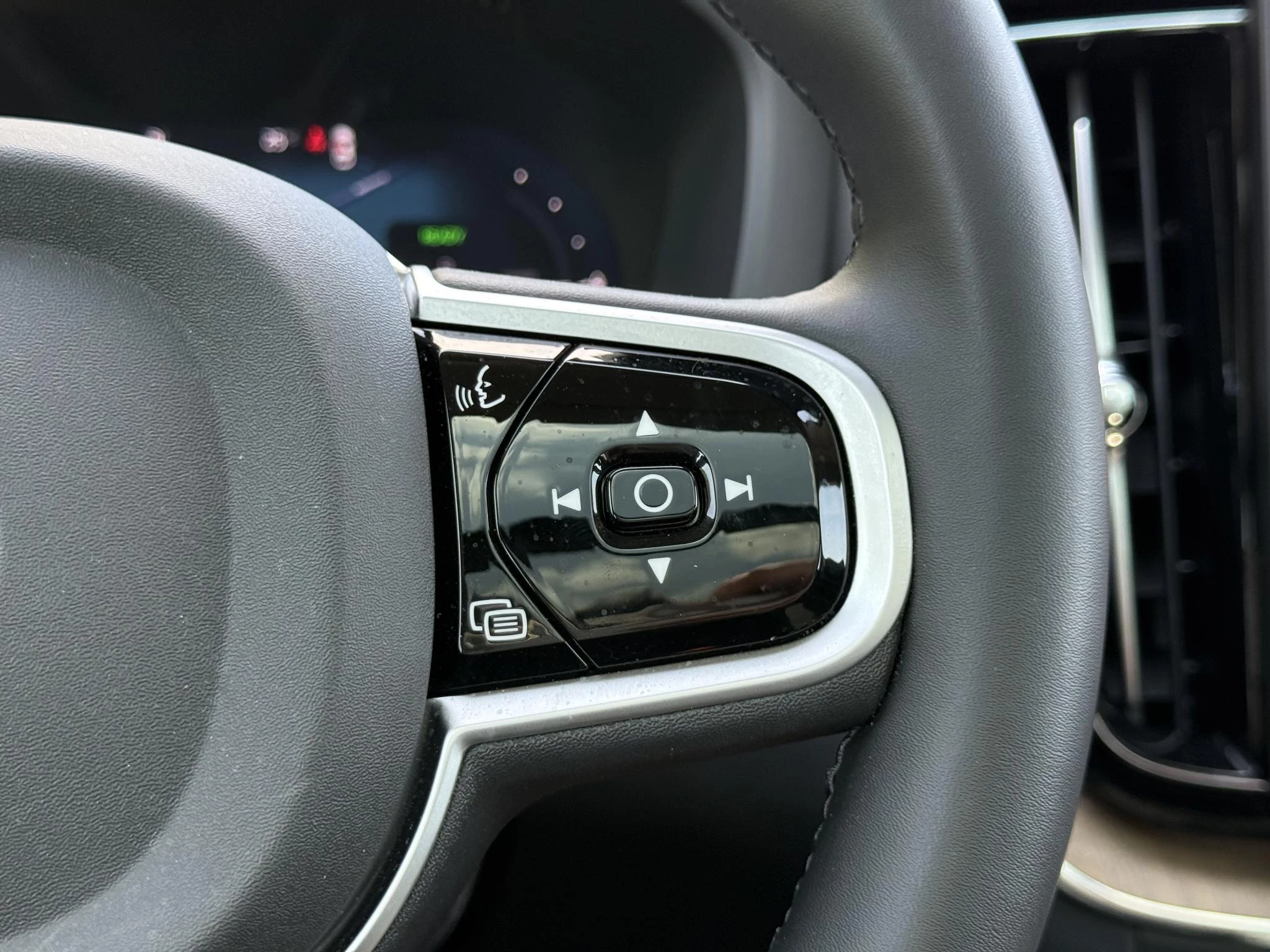 Volvo-XC60-image-29