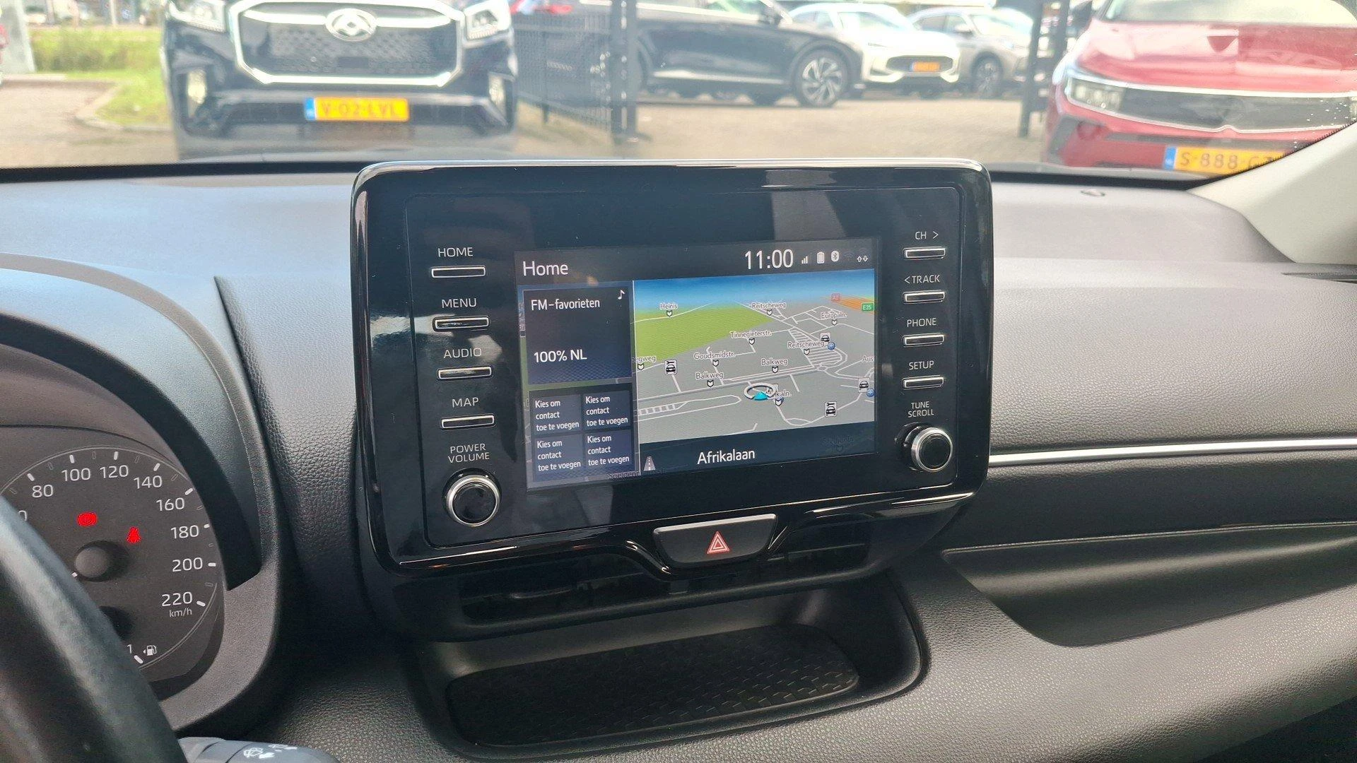 Toyota-Yaris-image-9