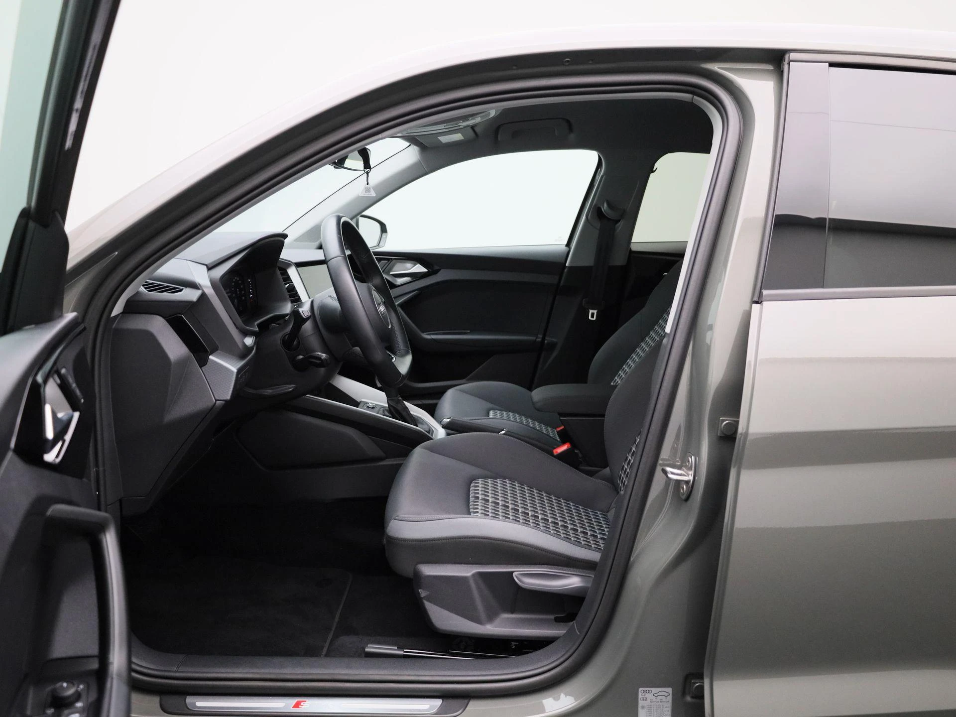Audi-A1 Sportback-image-8