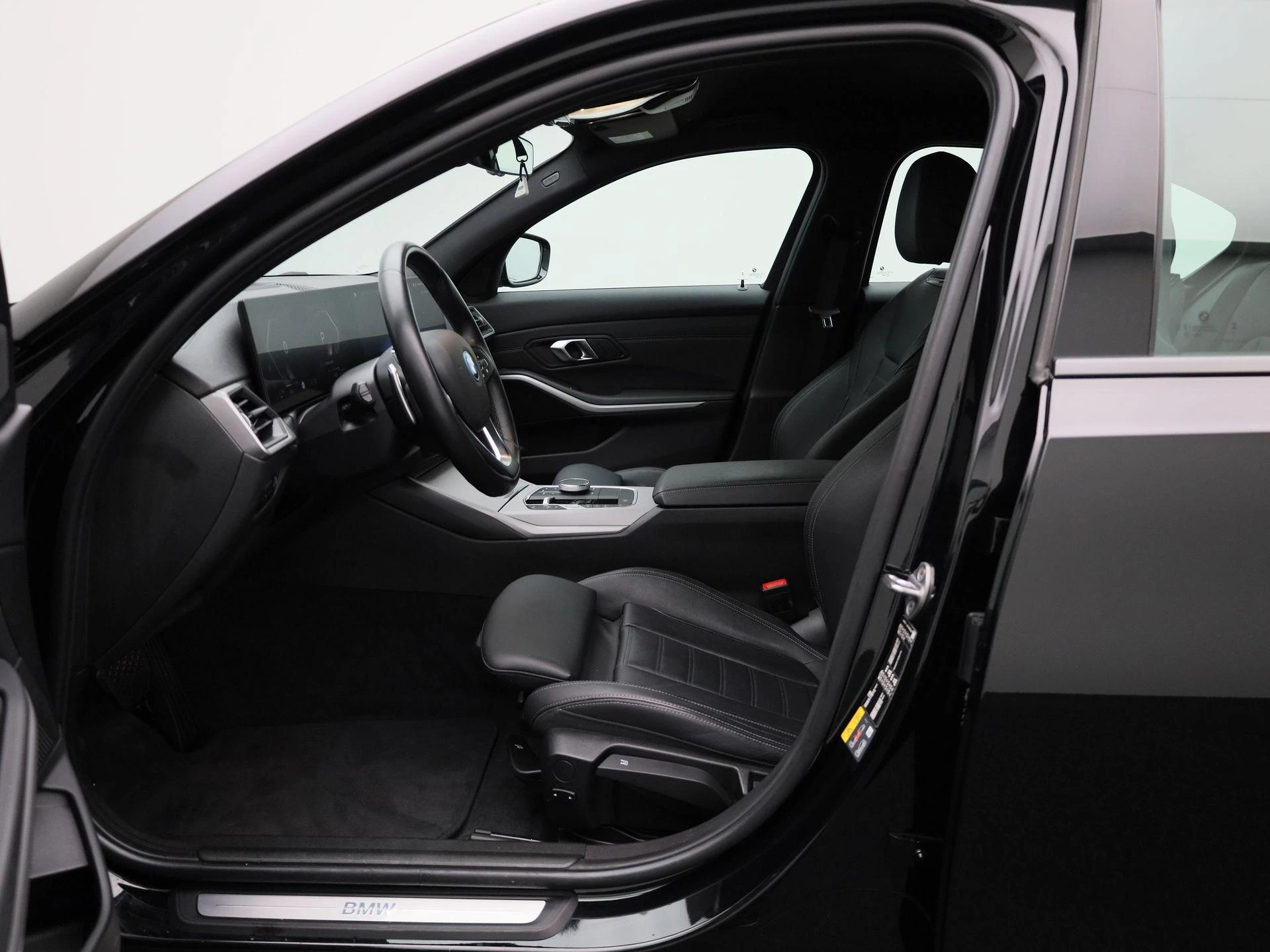 BMW-3 Serie-image-8