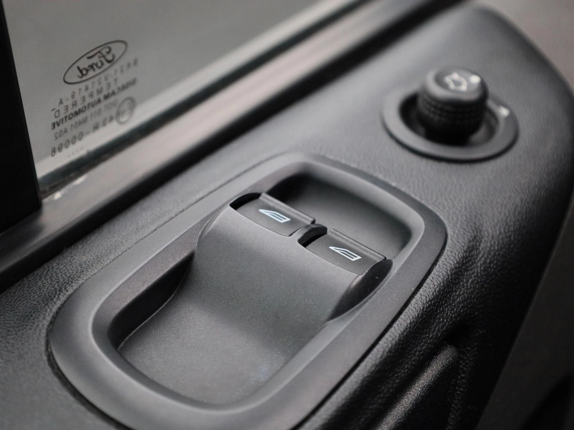 Ford-Transit Custom-image-26