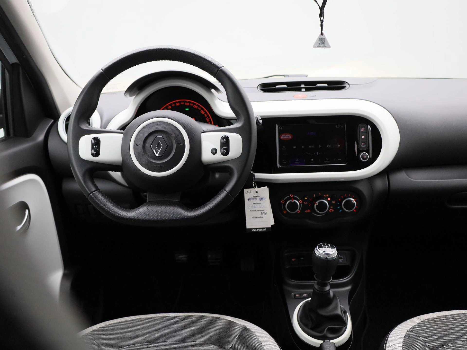 Renault-Twingo-image-6