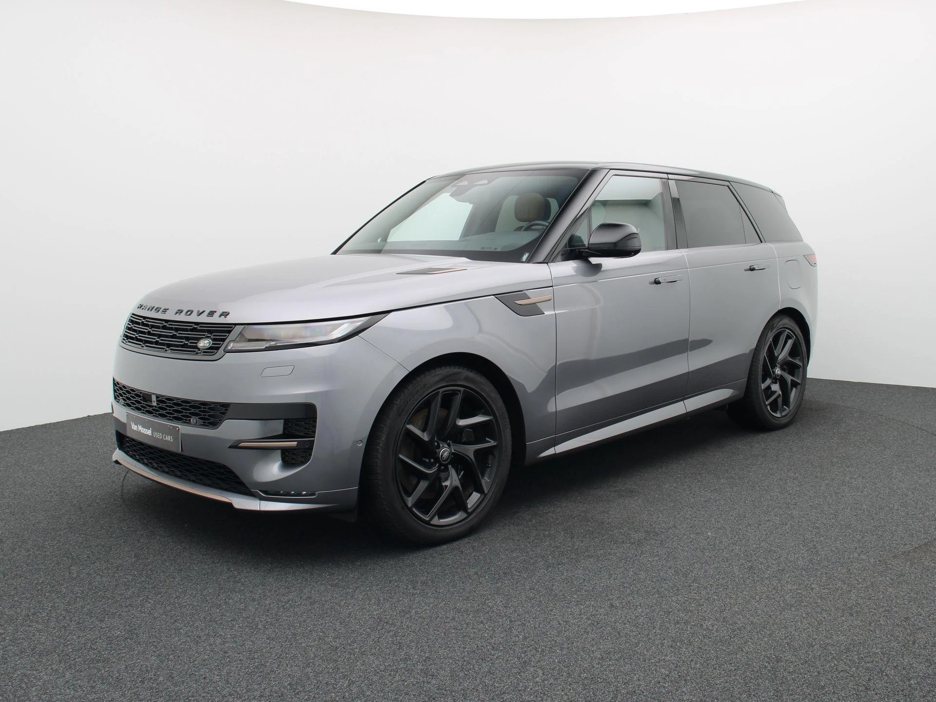 Land Rover-Range Rover Sport-image-0
