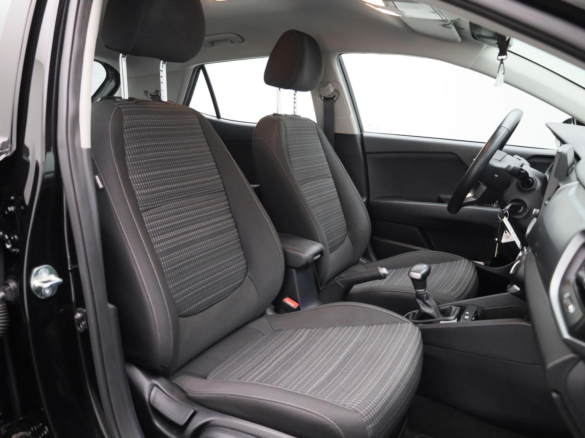 Kia-Stonic-image-29