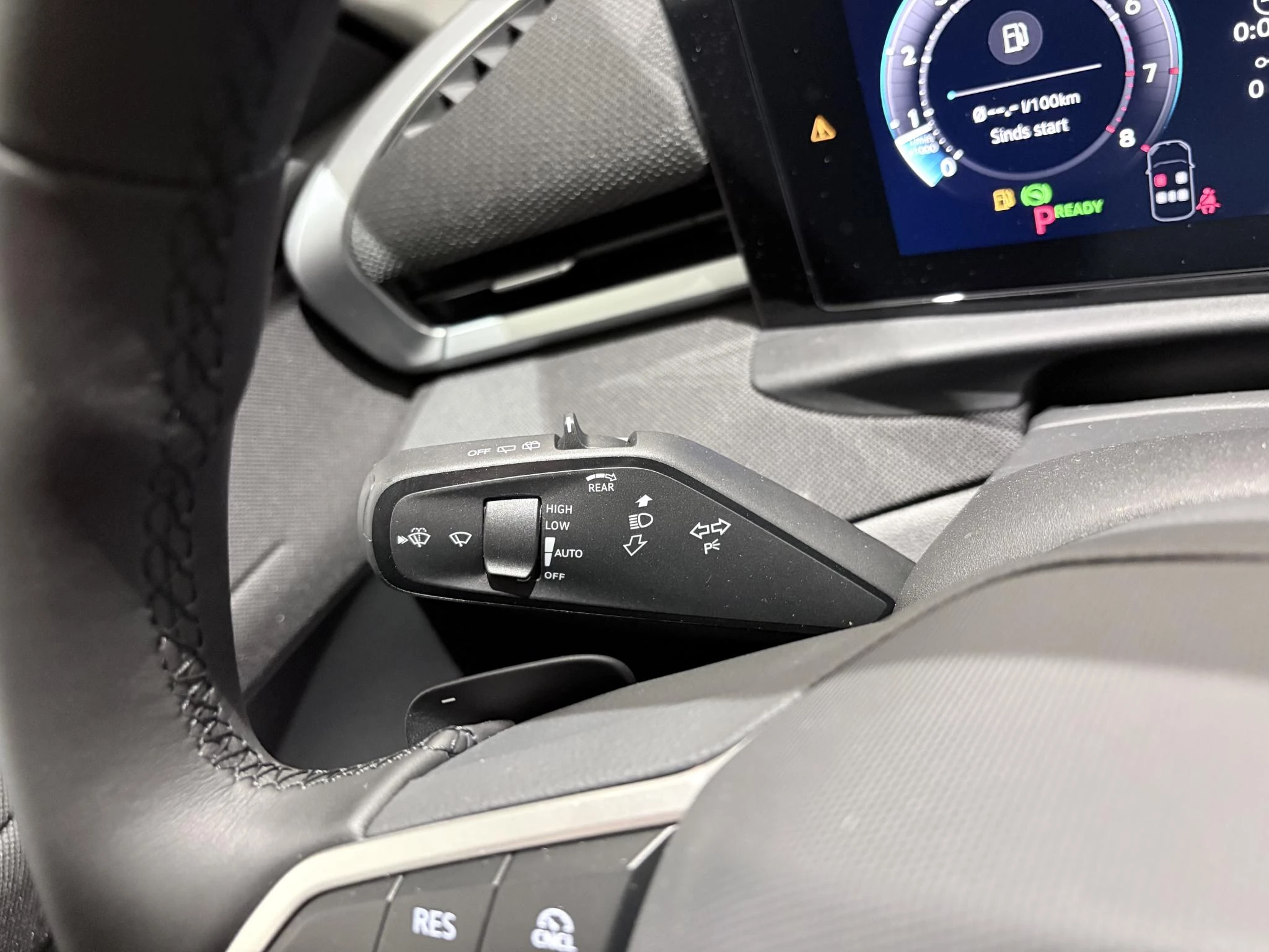 Volkswagen T-Roc 1.5 eTsi Life First Edition 116 PK Automaat