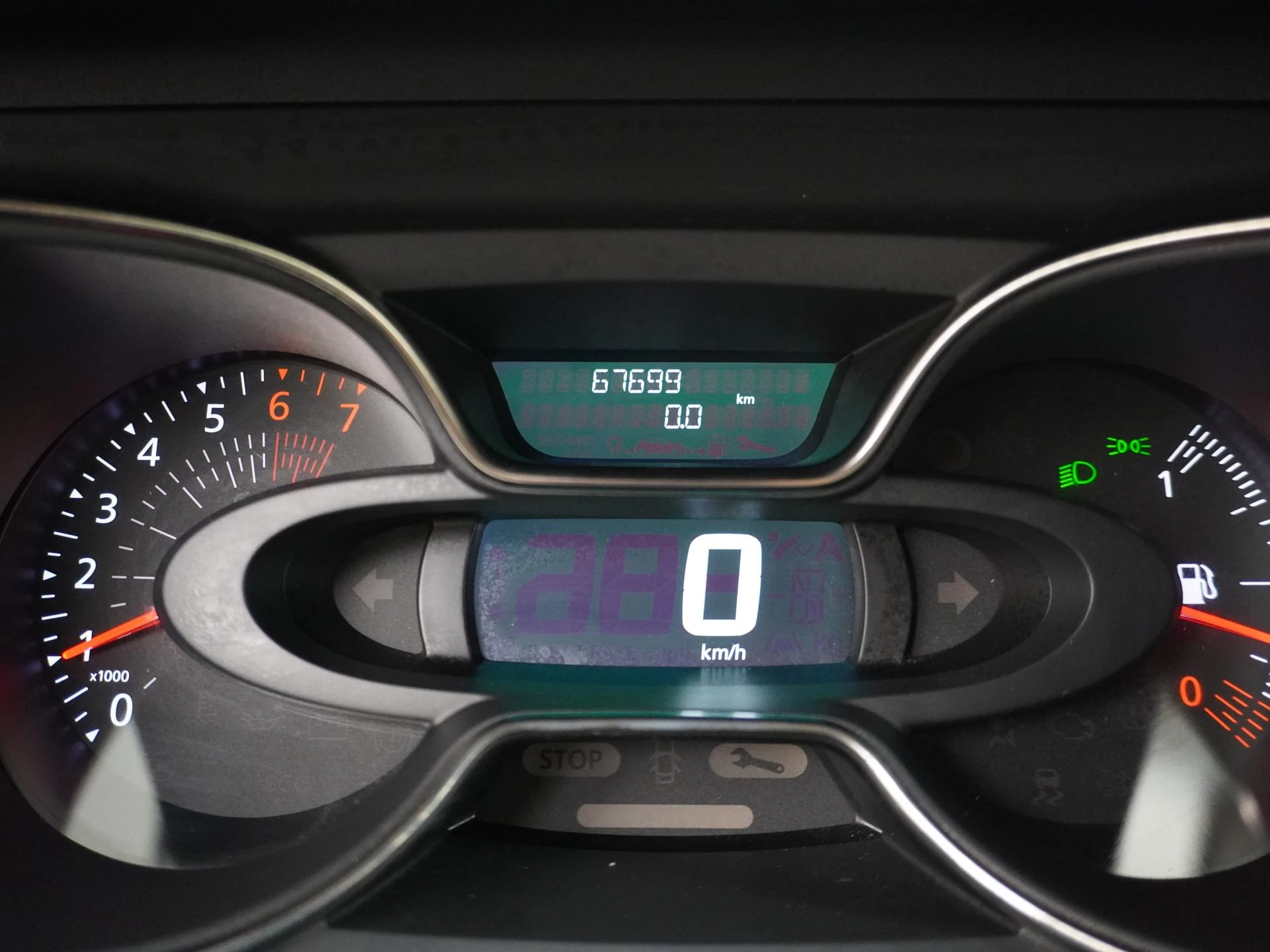 Renault-Captur-image-21