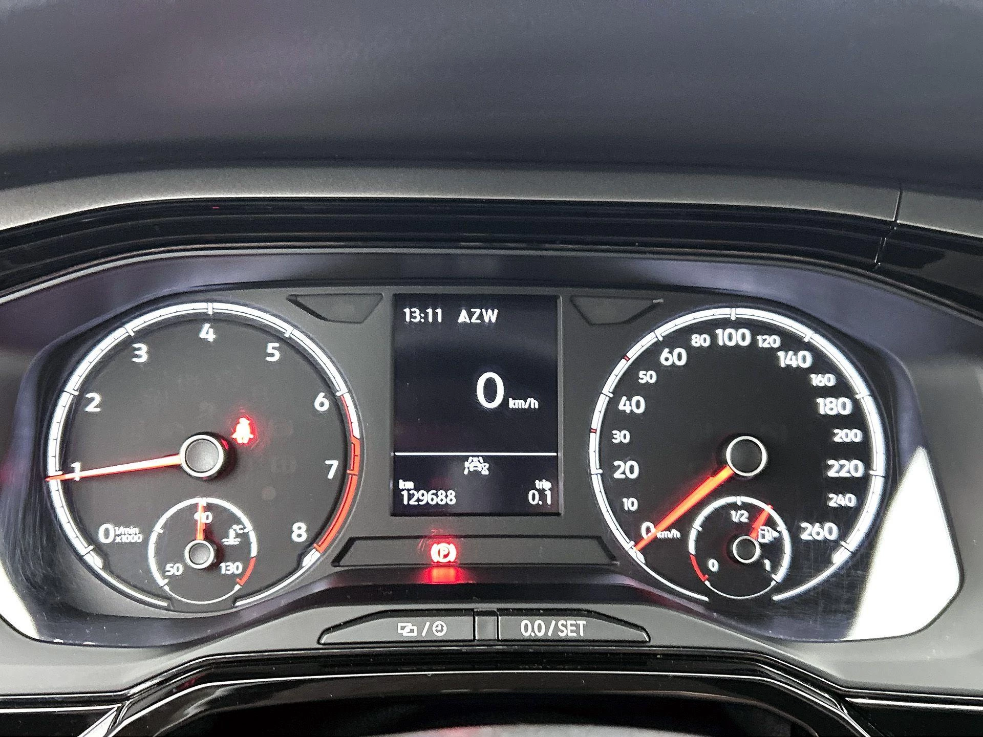 Volkswagen-Polo-image-13