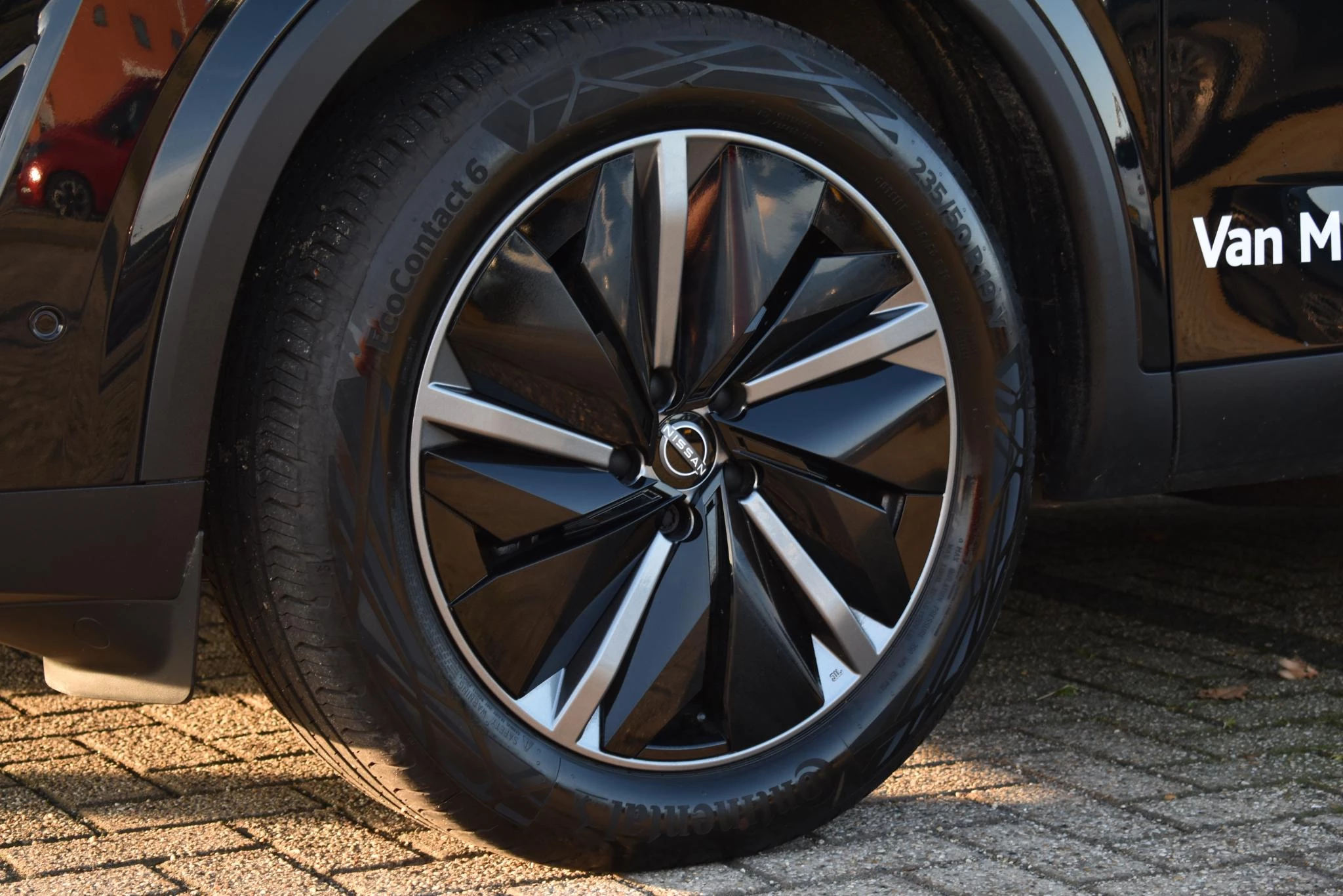 Nissan-QASHQAI-image-7