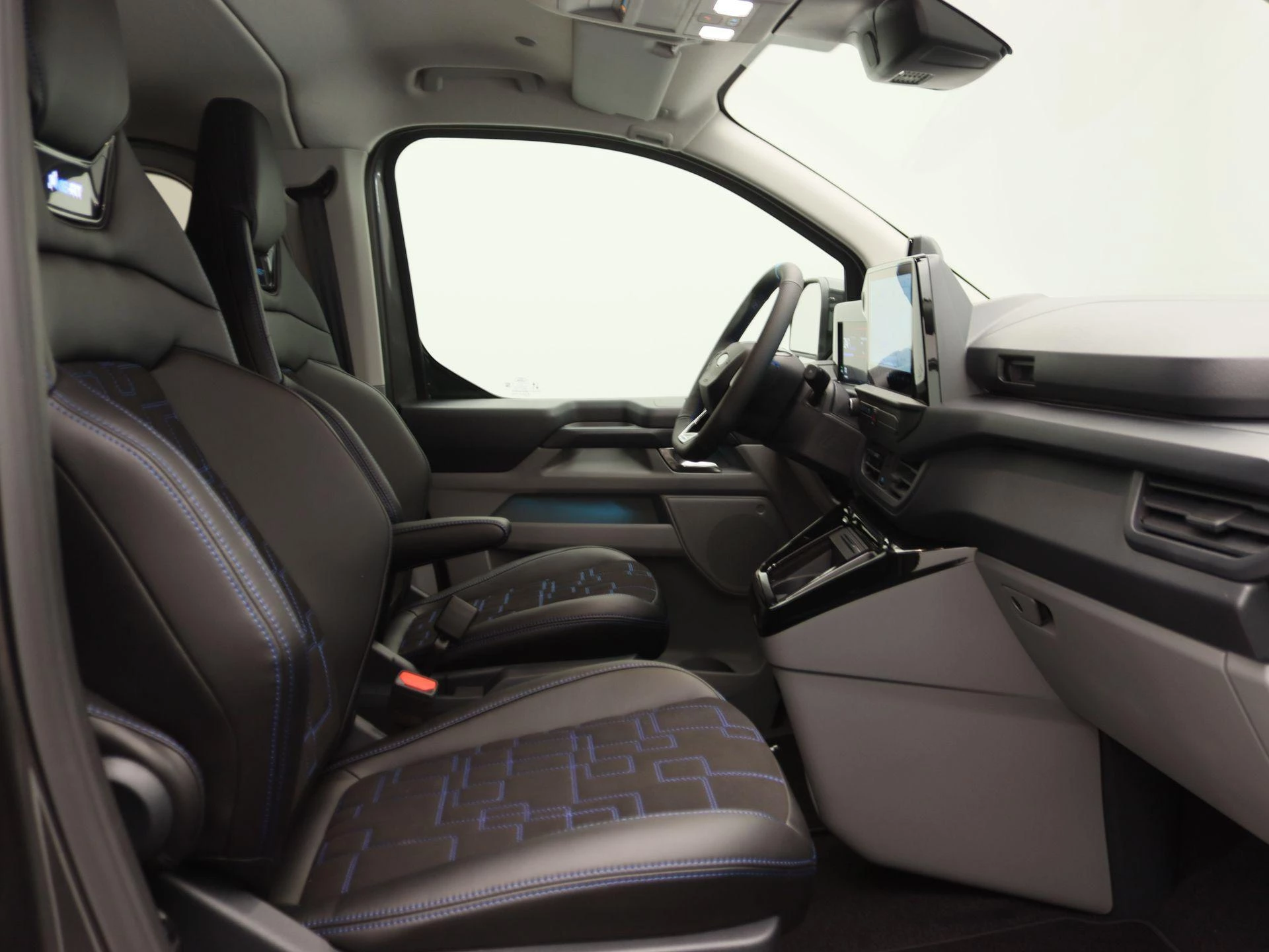 Ford-E-Transit-image-22