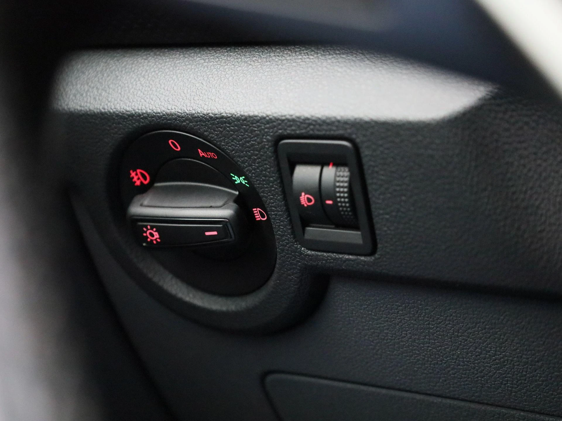 Volkswagen-T-Cross-image-19