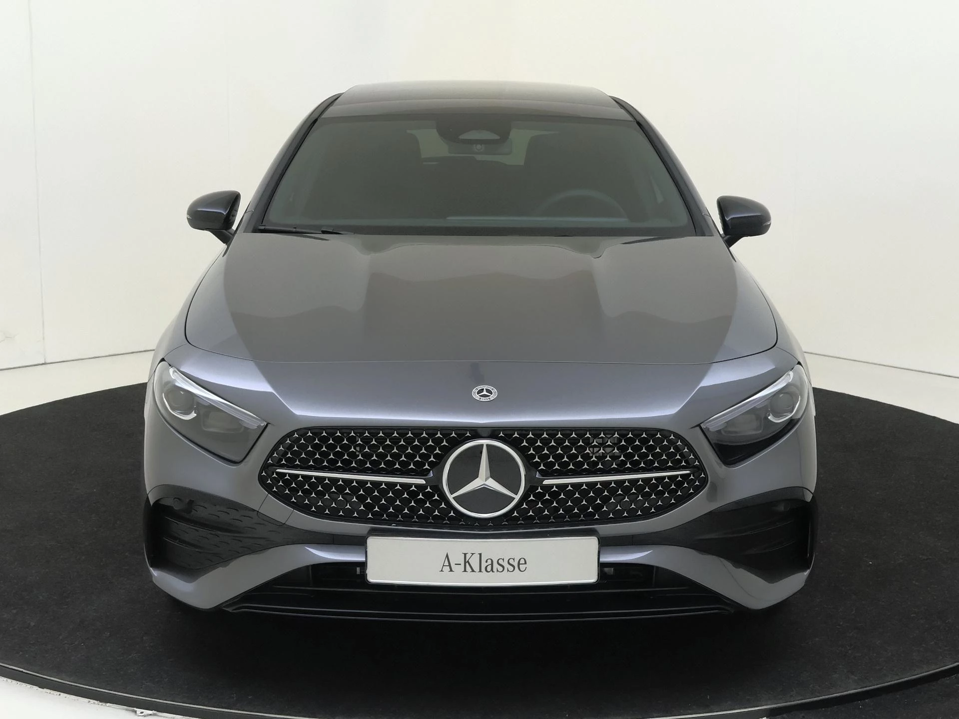 Mercedes-Benz-A-Klasse-image-5