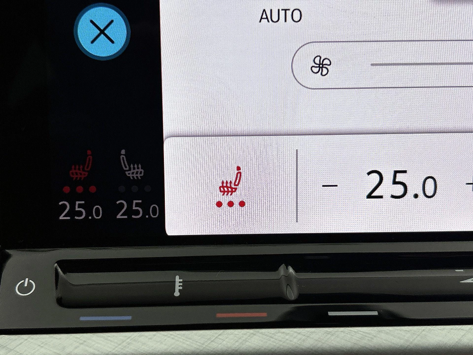 Volkswagen-Golf-image-7