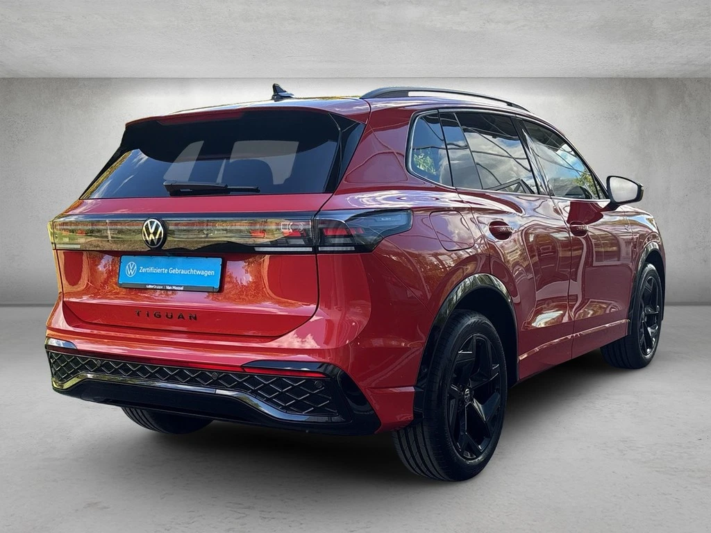 Volkswagen-Tiguan-image-2