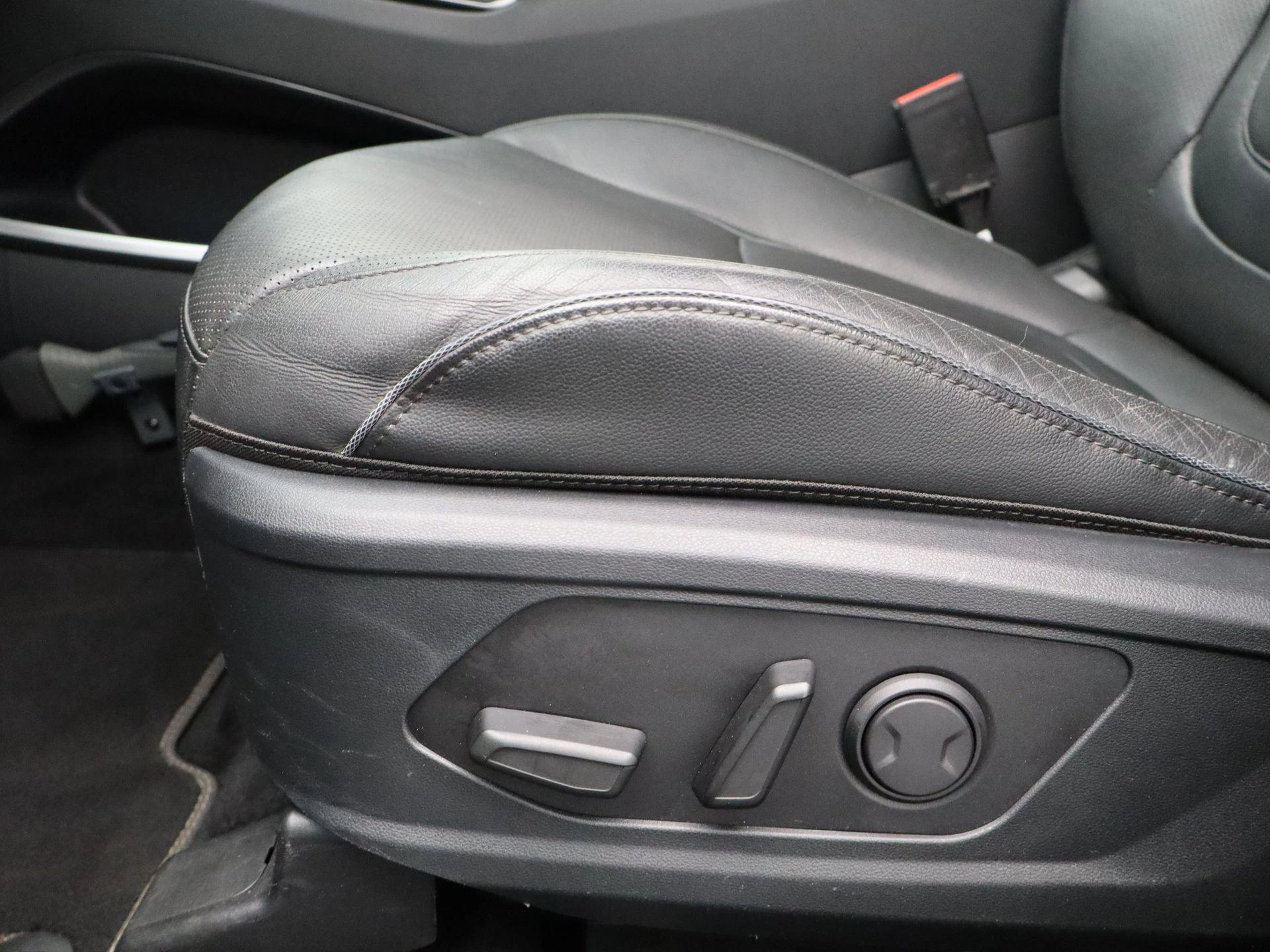 Hyundai Tucson 1.6 T-GDI PHEV Premium 4WD Automaat |