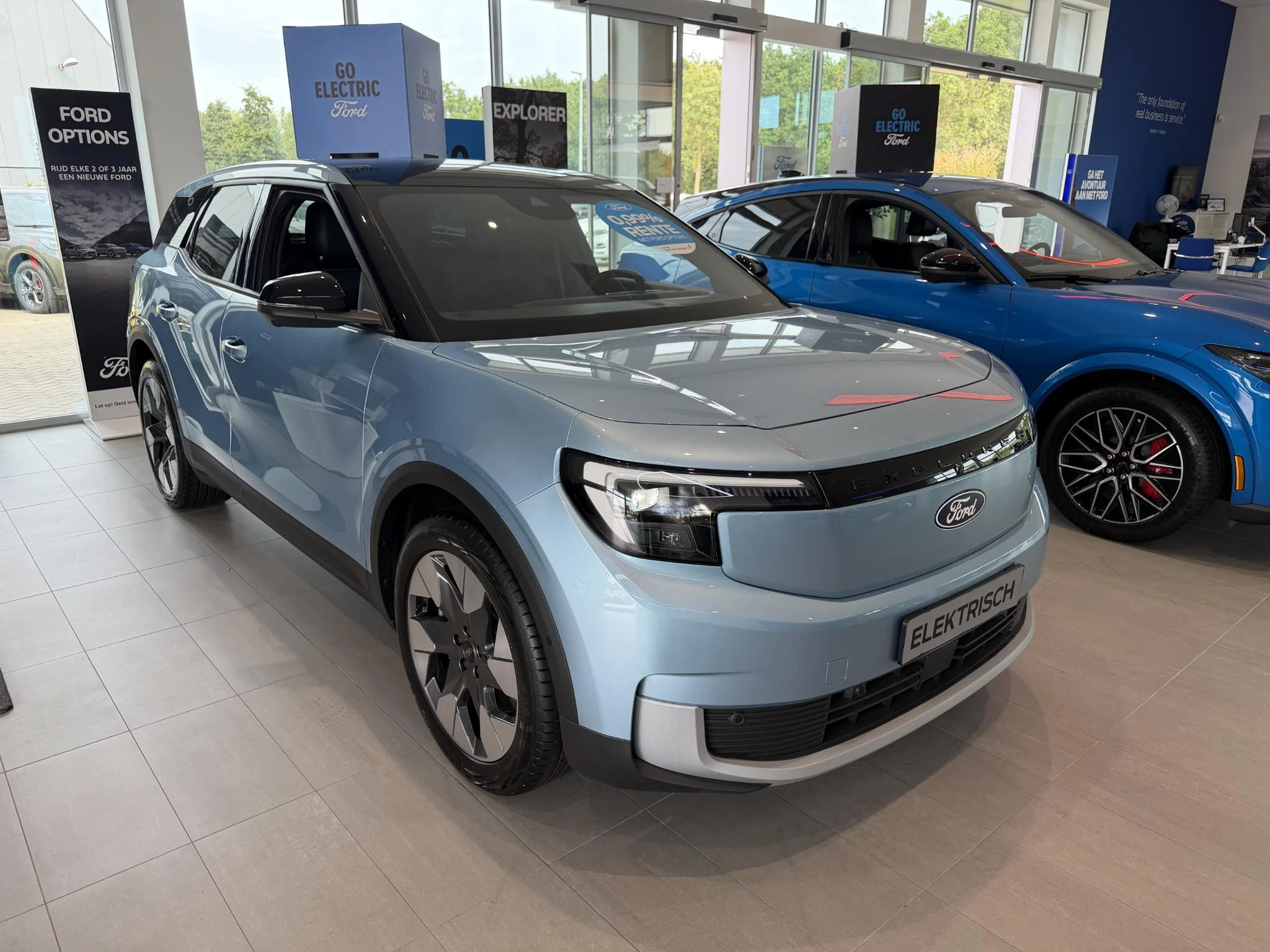Ford-Explorer-image-2