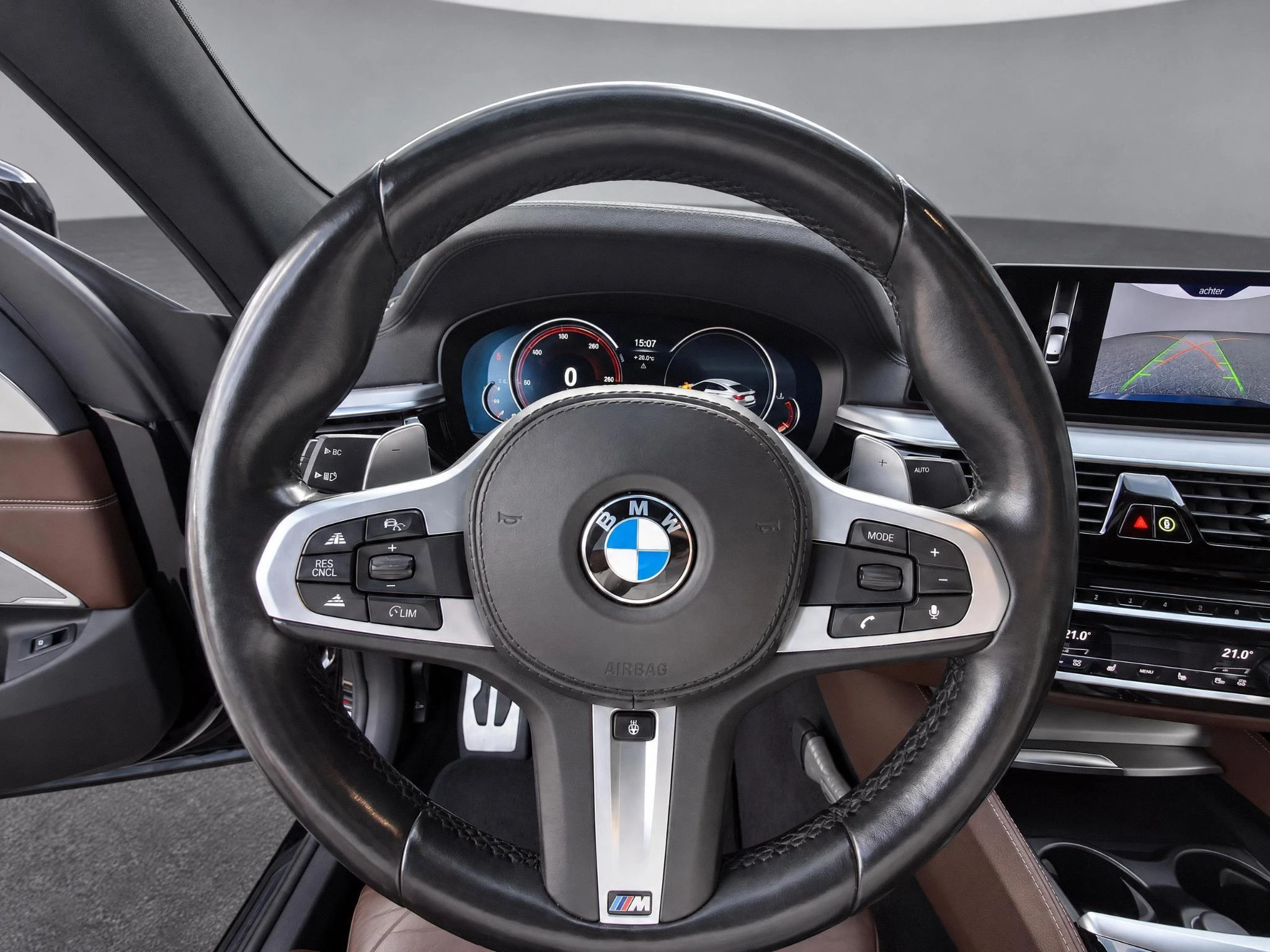 BMW-6 Serie-image-14