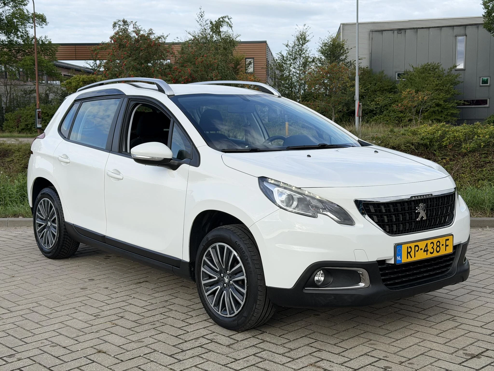 Peugeot-2008-image-3